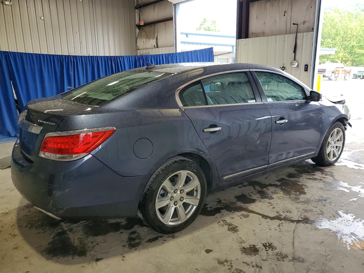 2013 Buick Lacrosse Синий vin: 1G4GC5E37DF204055