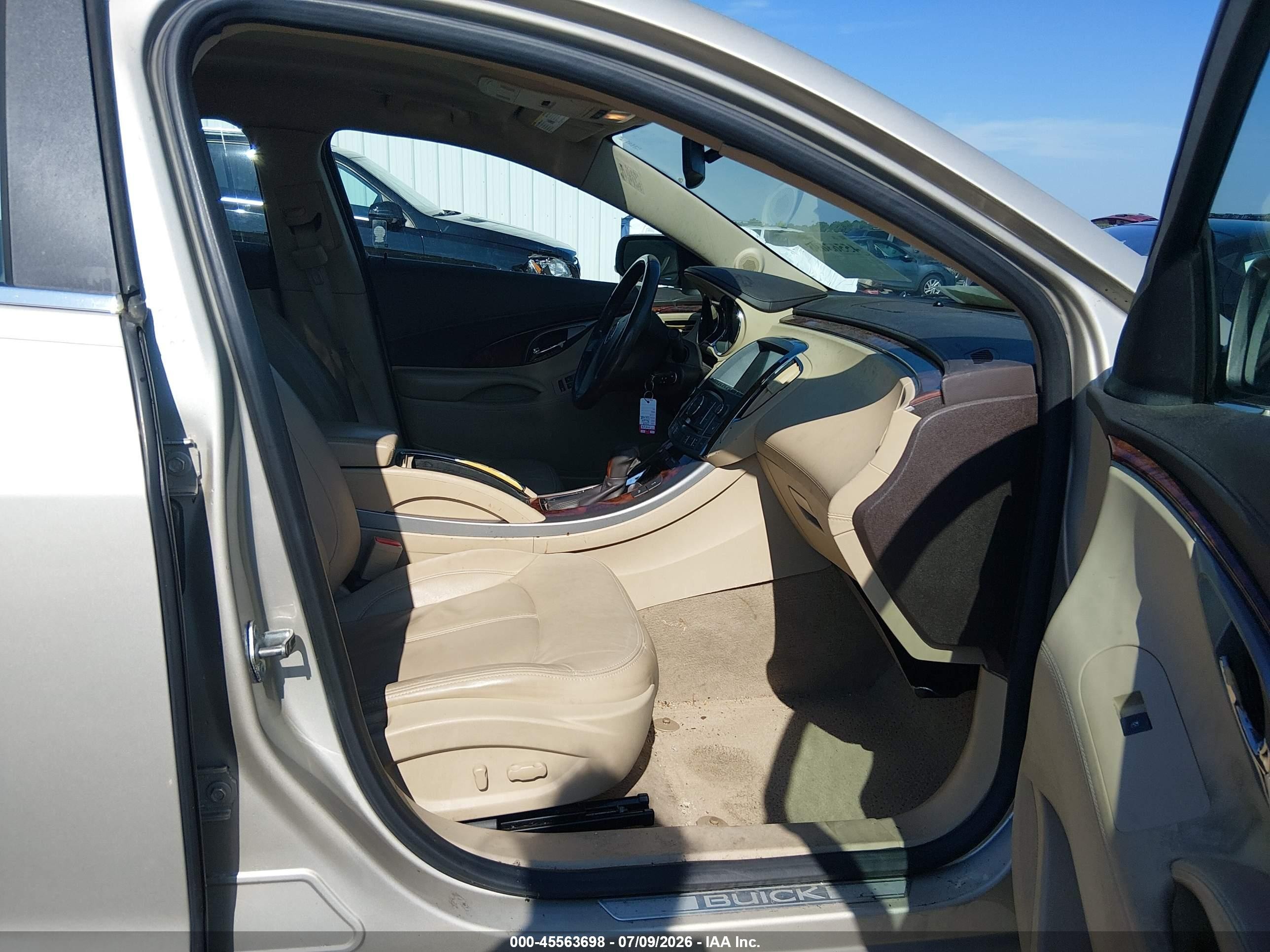 2013 Buick Lacrosse Leather Group Tan vin: 1G4GC5E37DF267057