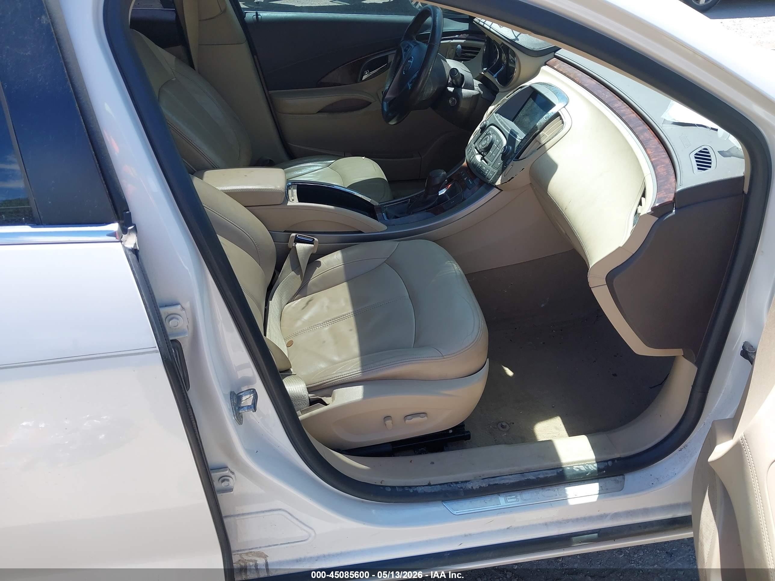 2012 Buick Lacrosse Leather Group White vin: 1G4GC5E38CF352908