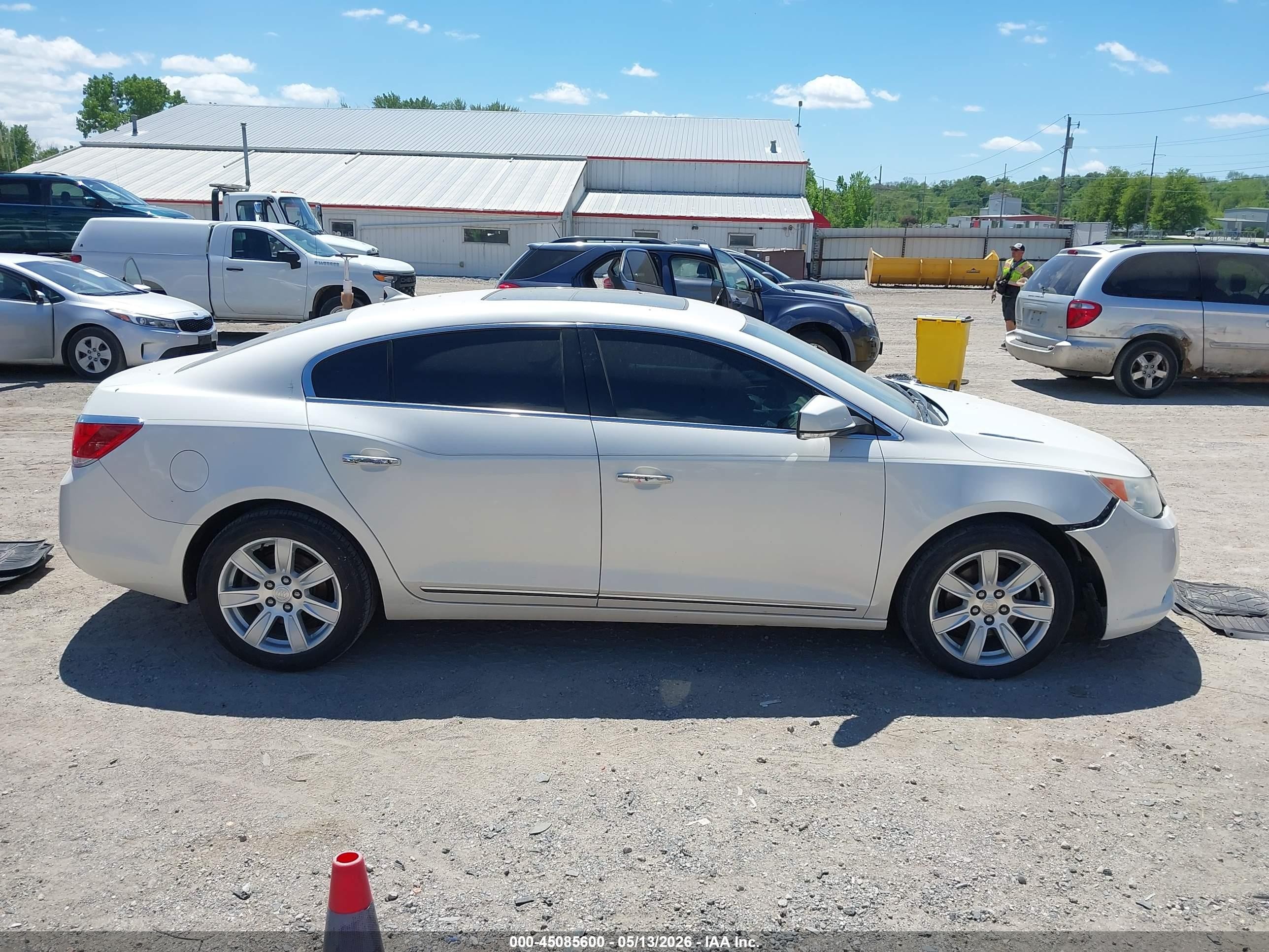 2012 Buick Lacrosse Leather Group White vin: 1G4GC5E38CF352908