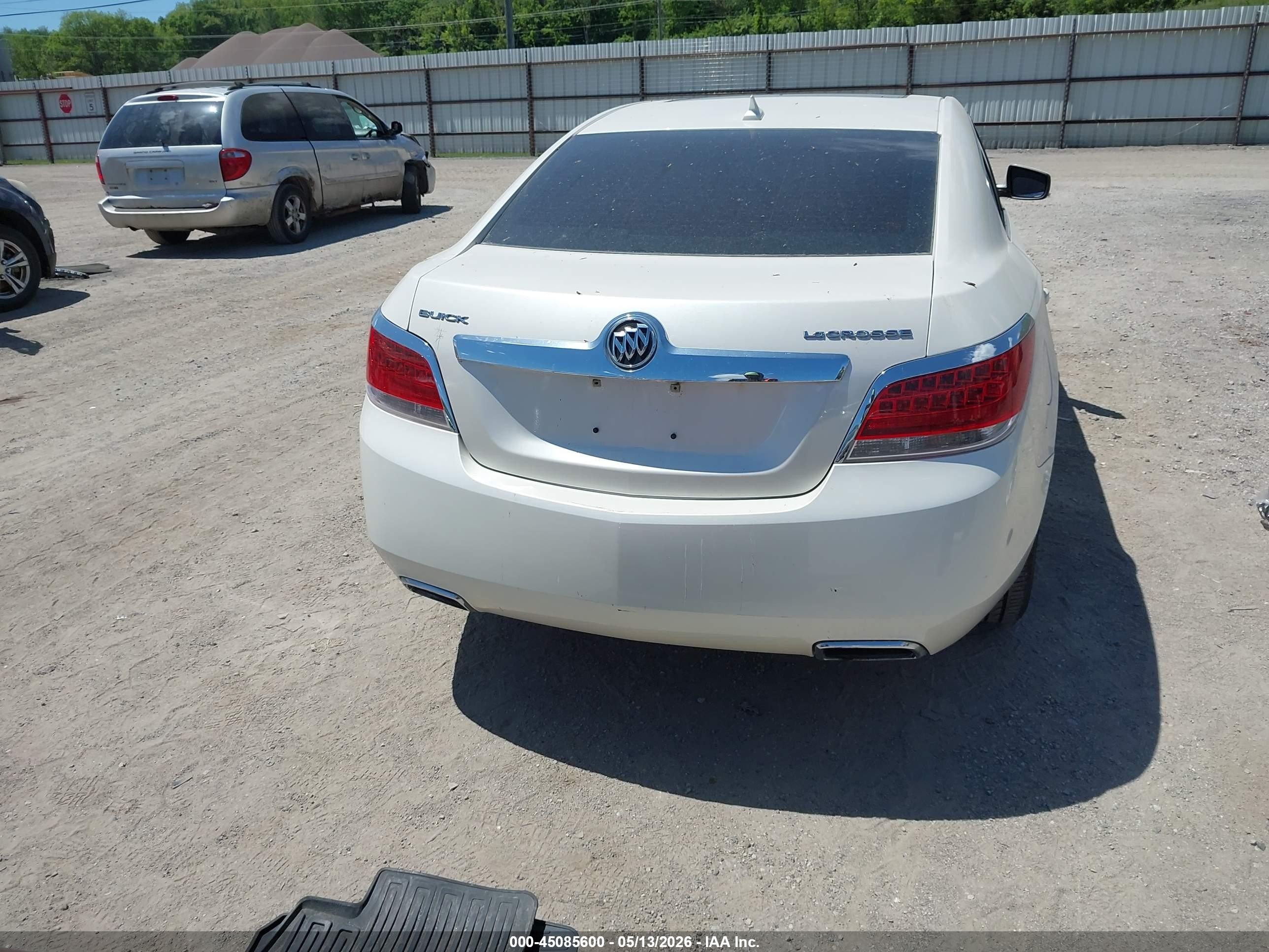 2012 Buick Lacrosse Leather Group White vin: 1G4GC5E38CF352908