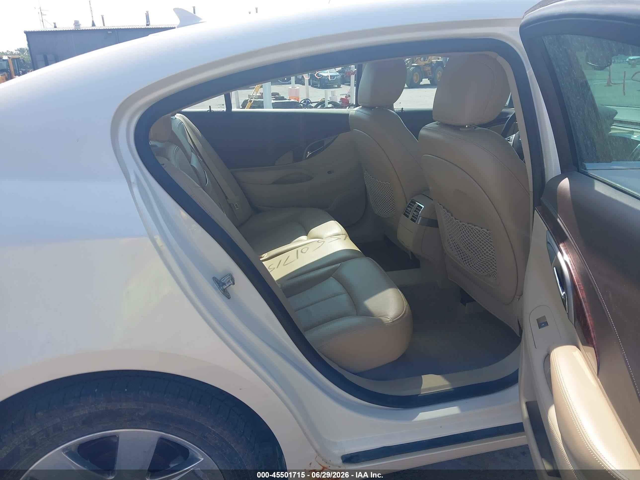 2013 Buick Lacrosse Leather Group White vin: 1G4GC5E39DF172628