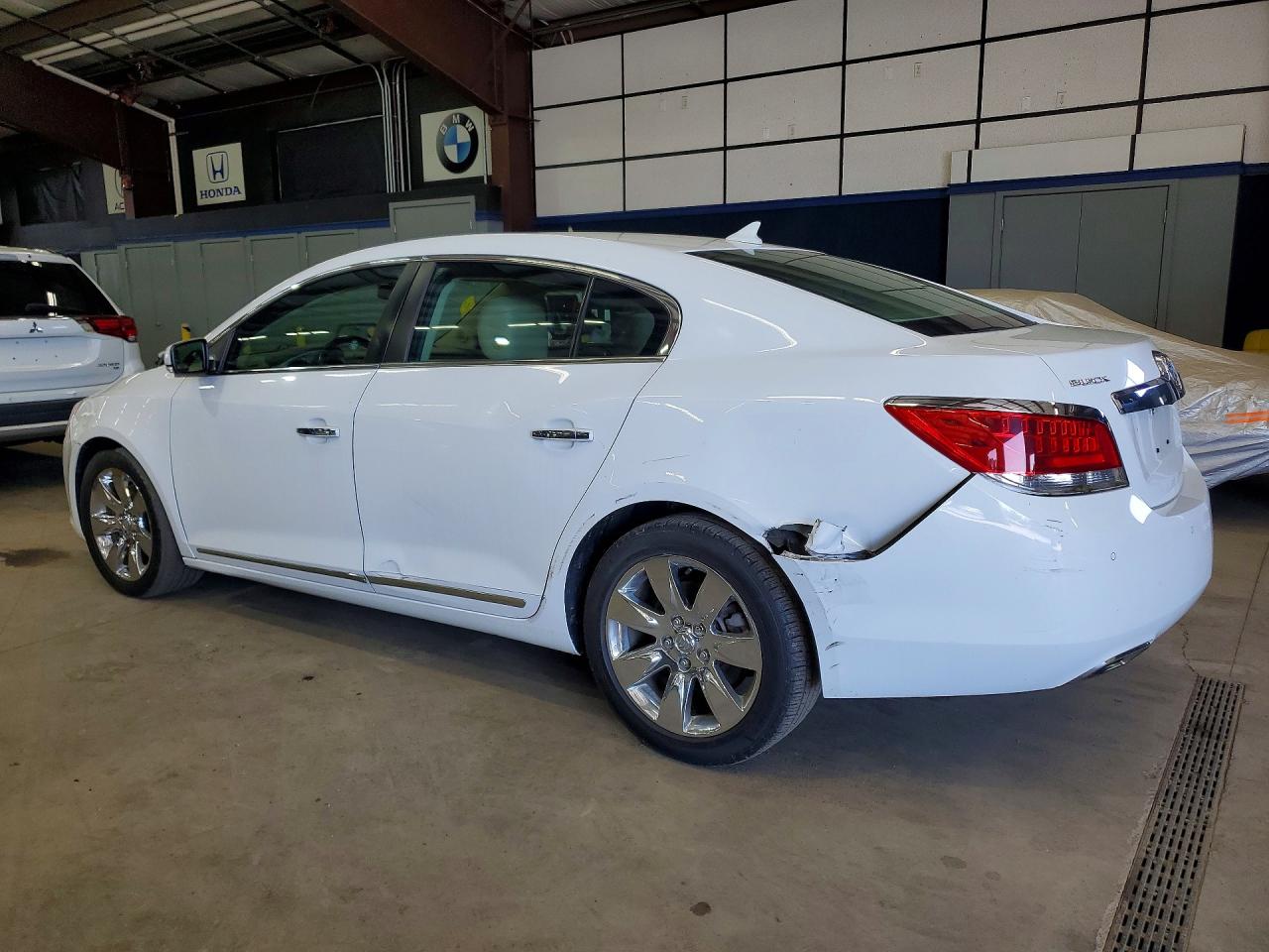 2013 Buick Lacrosse White vin: 1G4GC5E39DF214554