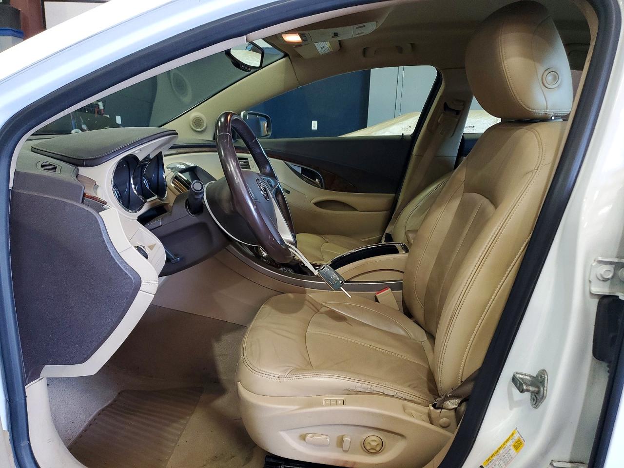 2013 Buick Lacrosse White vin: 1G4GC5E39DF214554