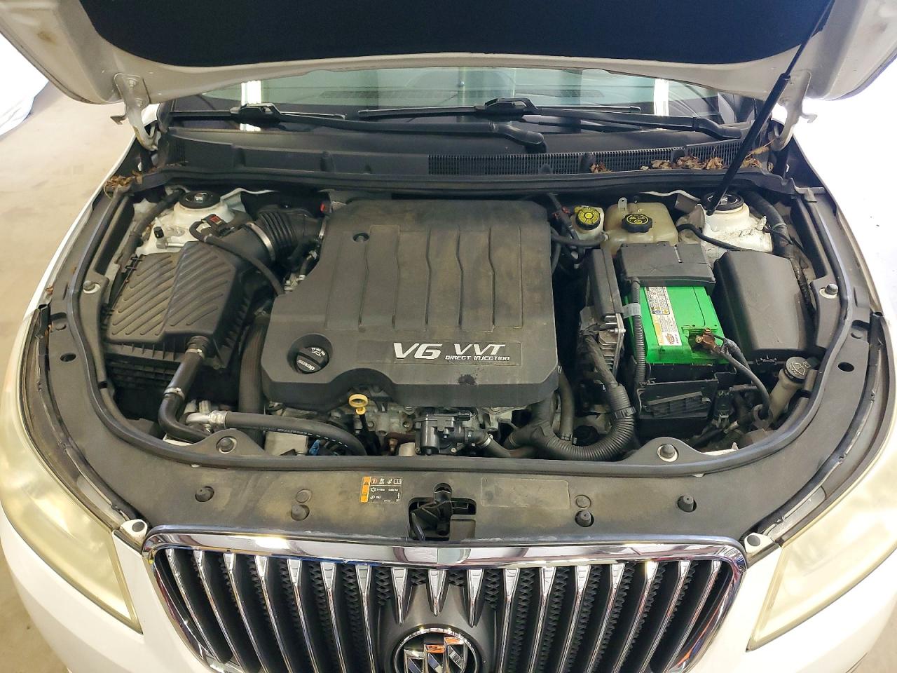2013 Buick Lacrosse White vin: 1G4GC5E39DF214554