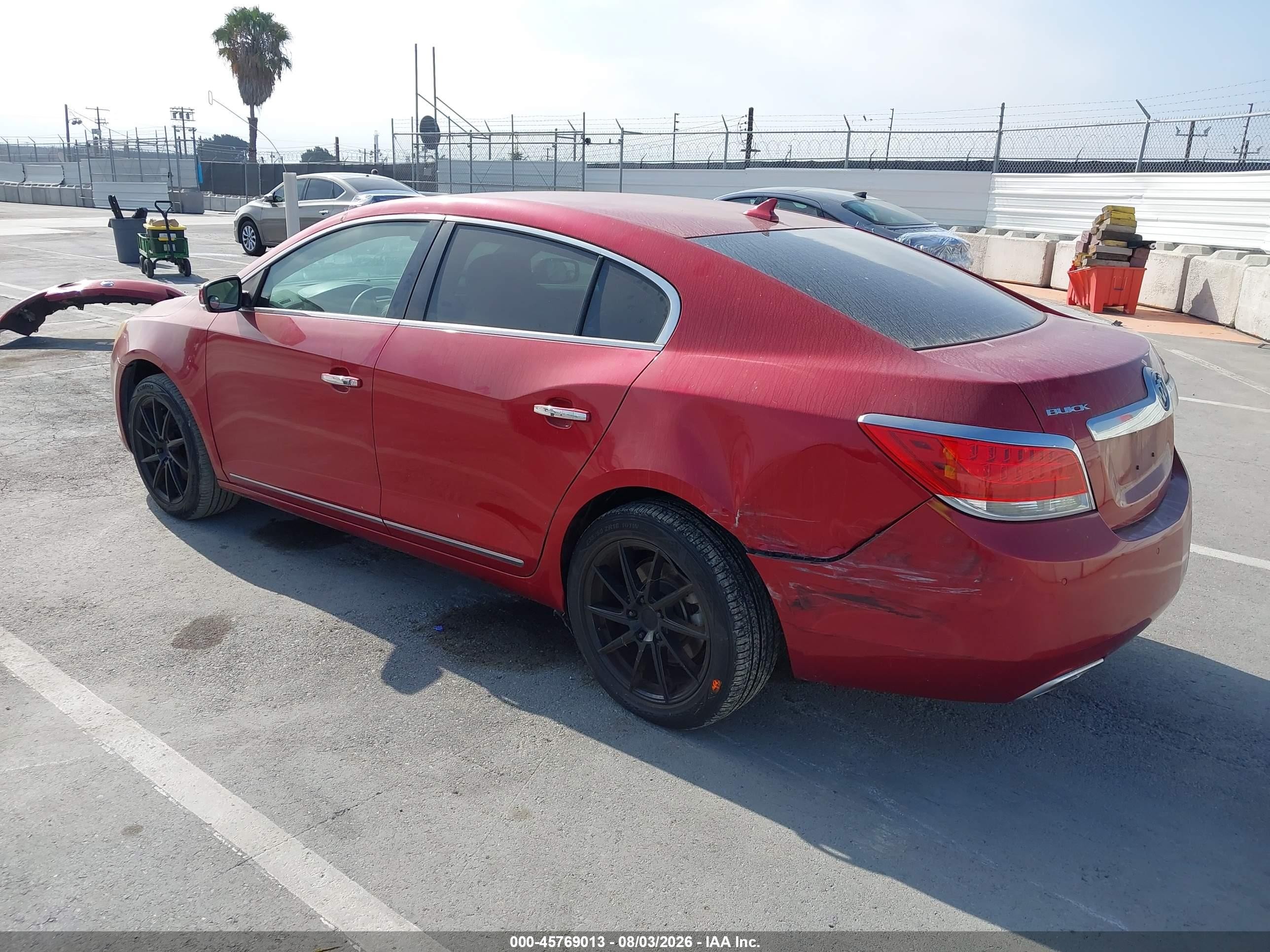 2013 Buick Lacrosse Leather Group Red vin: 1G4GC5E39DF306313