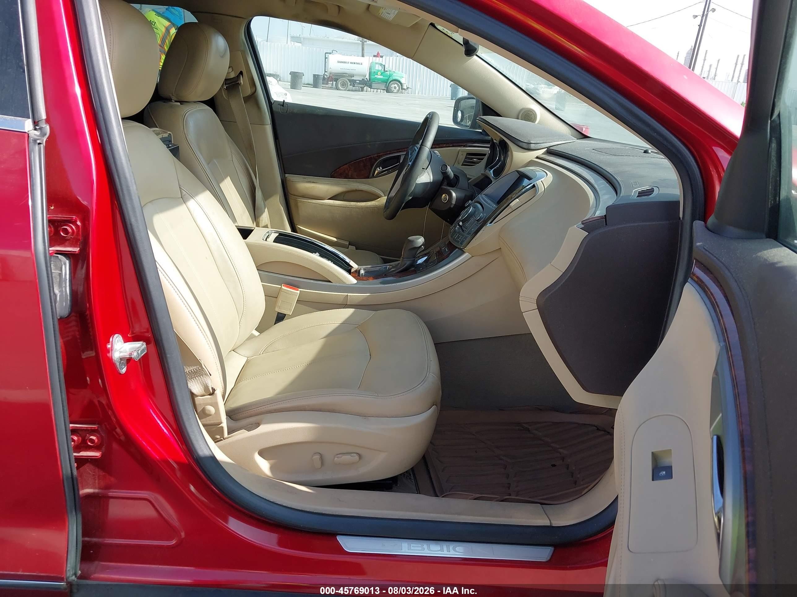 2013 Buick Lacrosse Leather Group Red vin: 1G4GC5E39DF306313