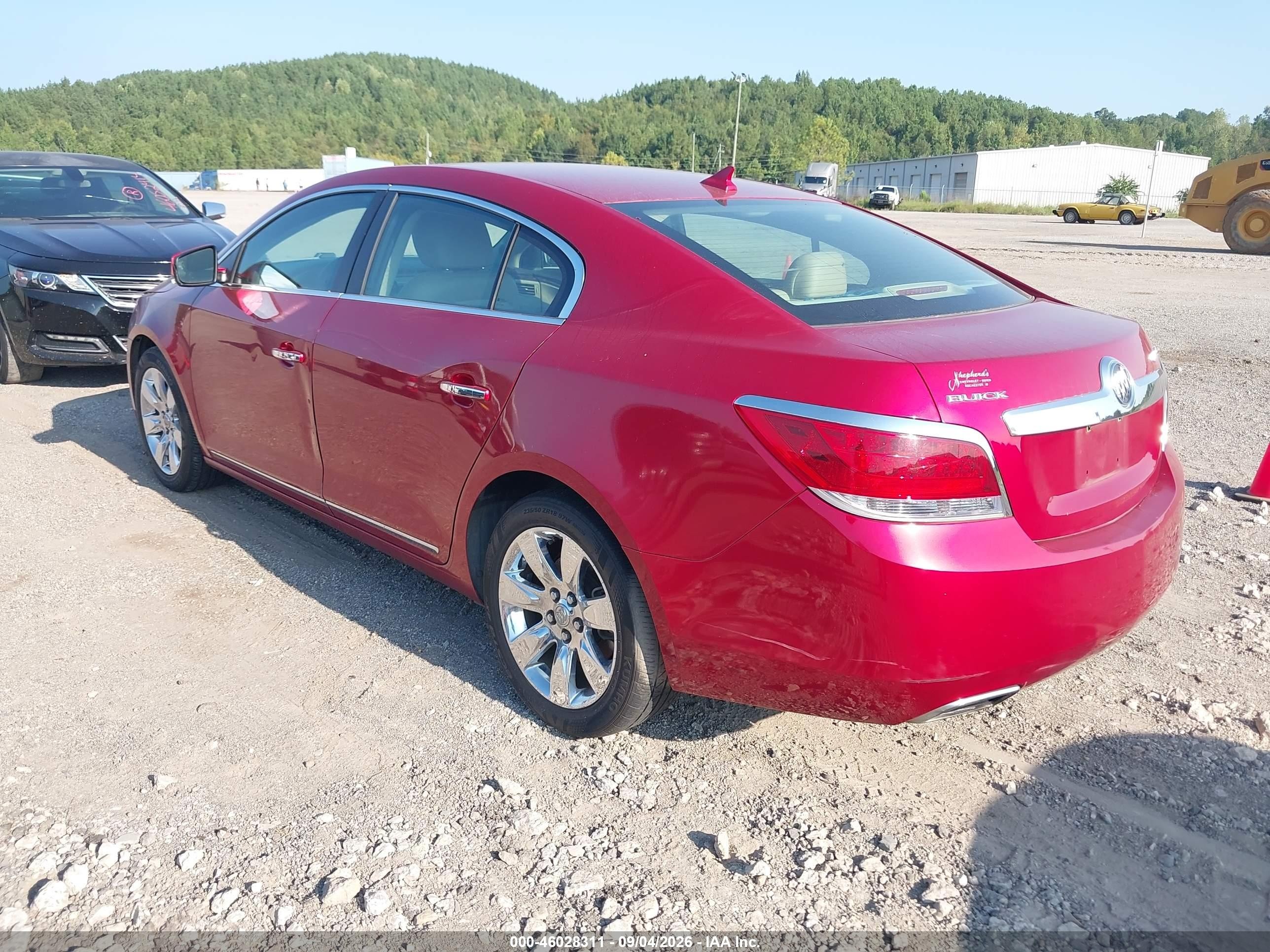 2012 Buick Lacrosse Leather Group Red vin: 1G4GC5E3XCF374487