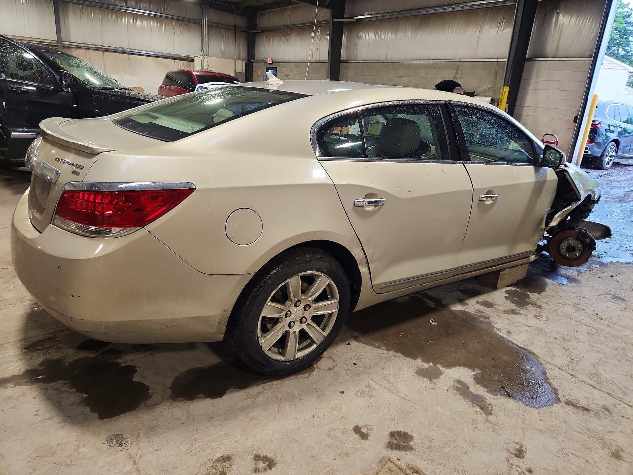 2011 Buick Lacrosse Cxl Beige vin: 1G4GC5EC8BF168700