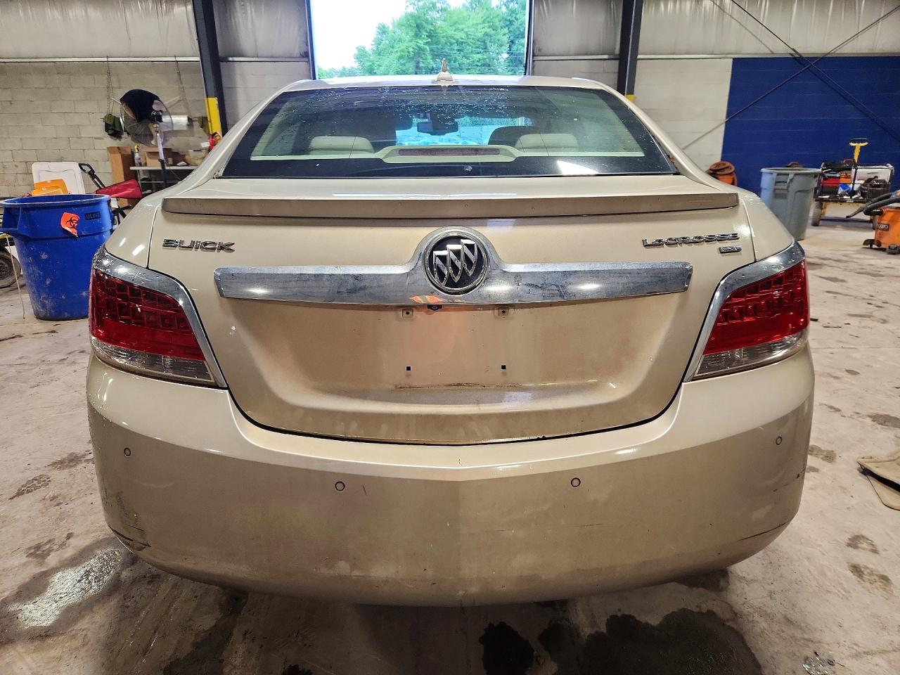2011 Buick Lacrosse Cxl Beige vin: 1G4GC5EC8BF168700