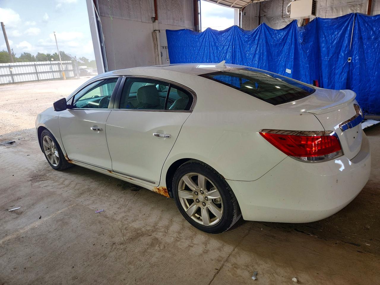 2011 Buick Lacrosse Cxl White vin: 1G4GC5EC8BF373479