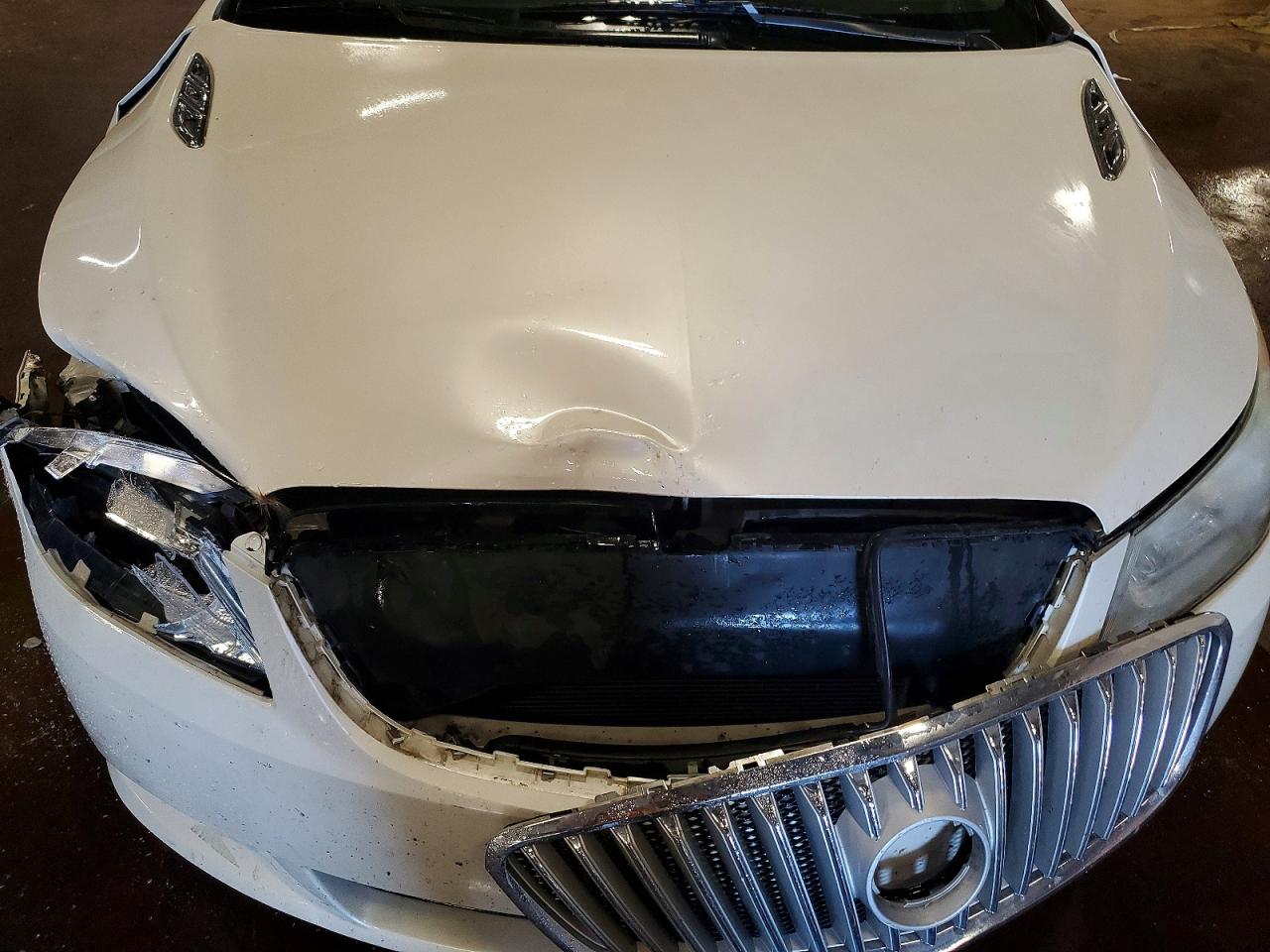 2011 Buick Lacrosse Cxl White vin: 1G4GC5ED0BF249022