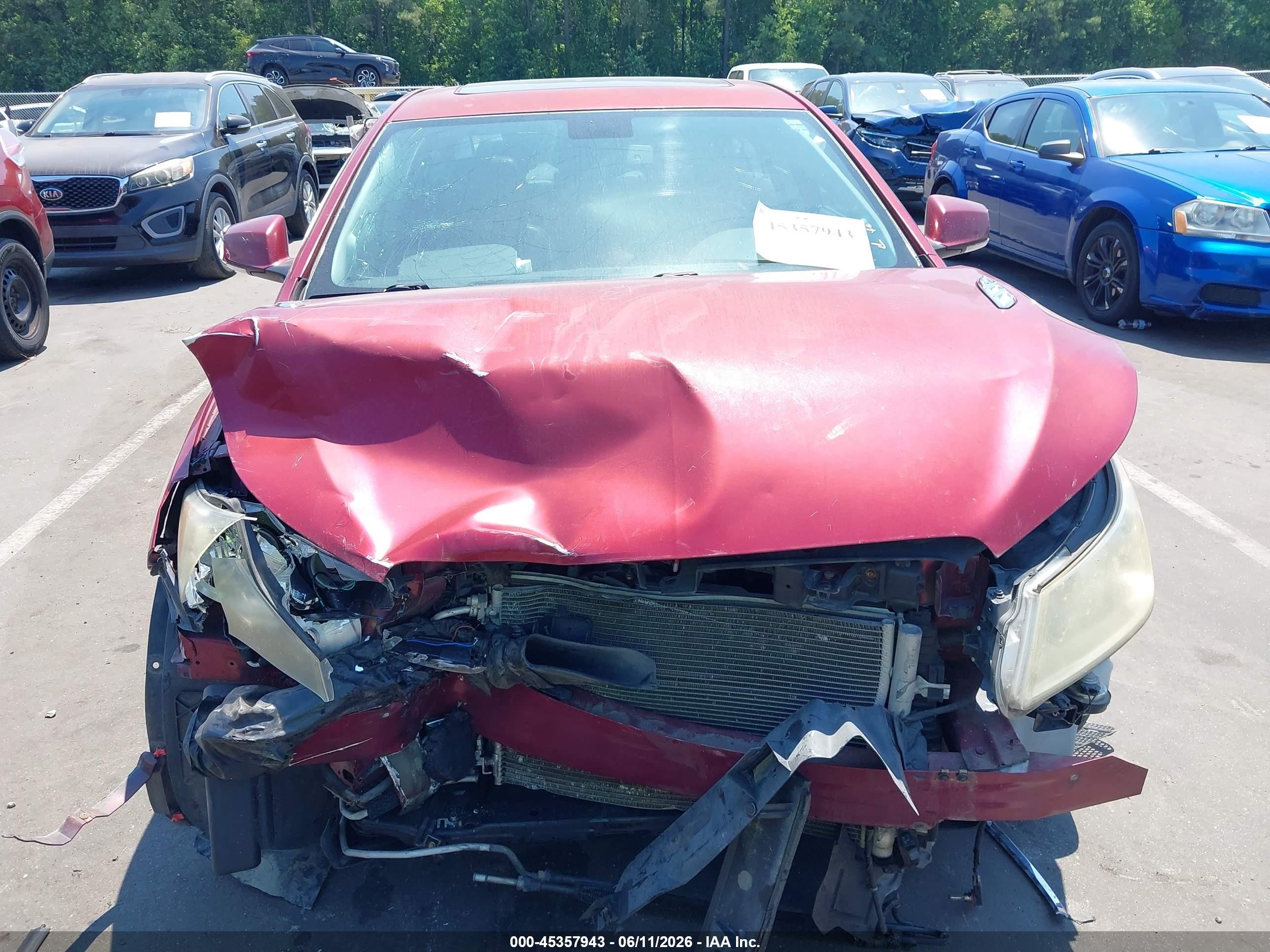 2011 Buick Lacrosse Cxl Burgundy vin: 1G4GC5ED0BF261445