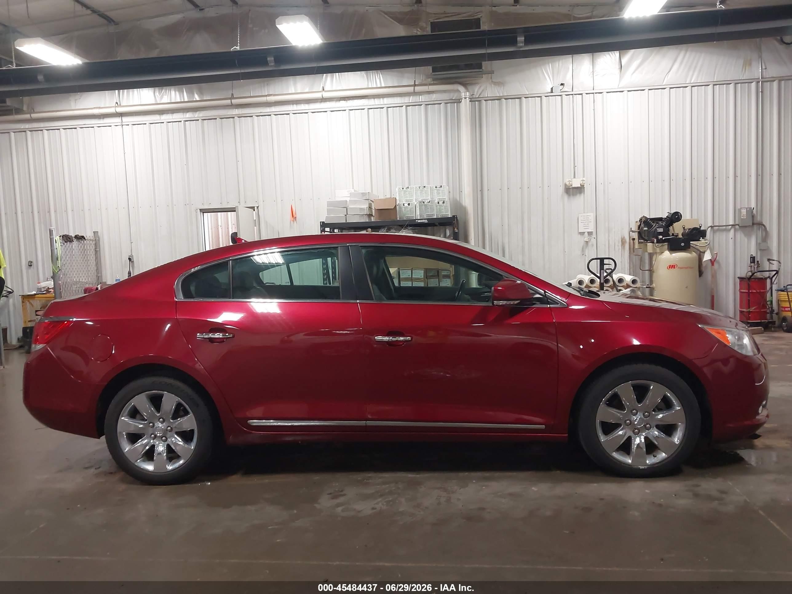 2011 Buick Lacrosse Cxl Red vin: 1G4GC5ED2BF278800