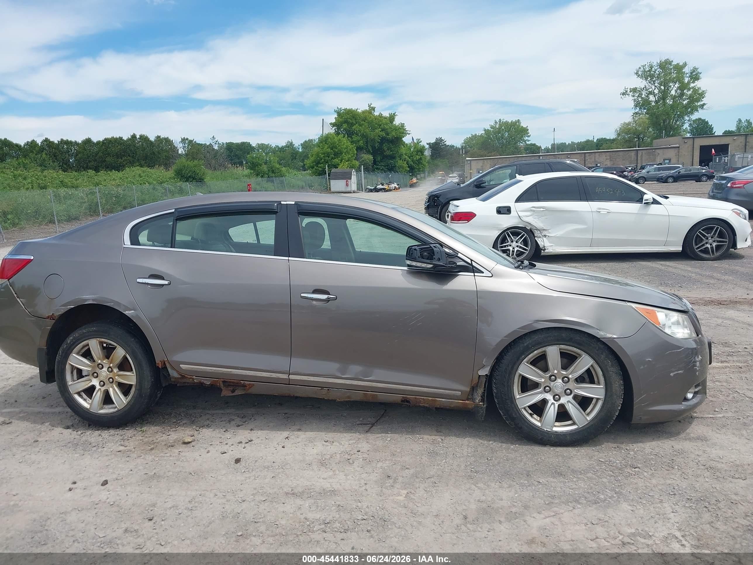 2011 Buick Lacrosse Cxl Brown vin: 1G4GC5ED2BF397124