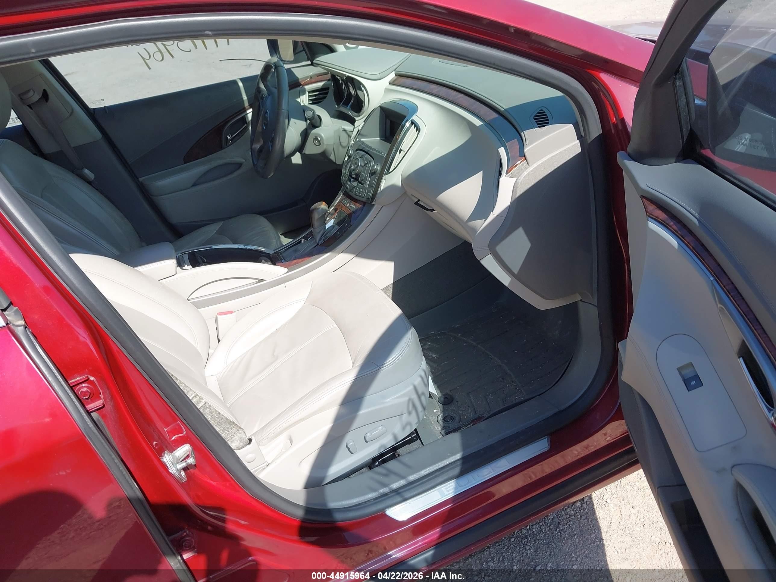 2011 Buick Lacrosse Cxl Red vin: 1G4GC5ED3BF228245