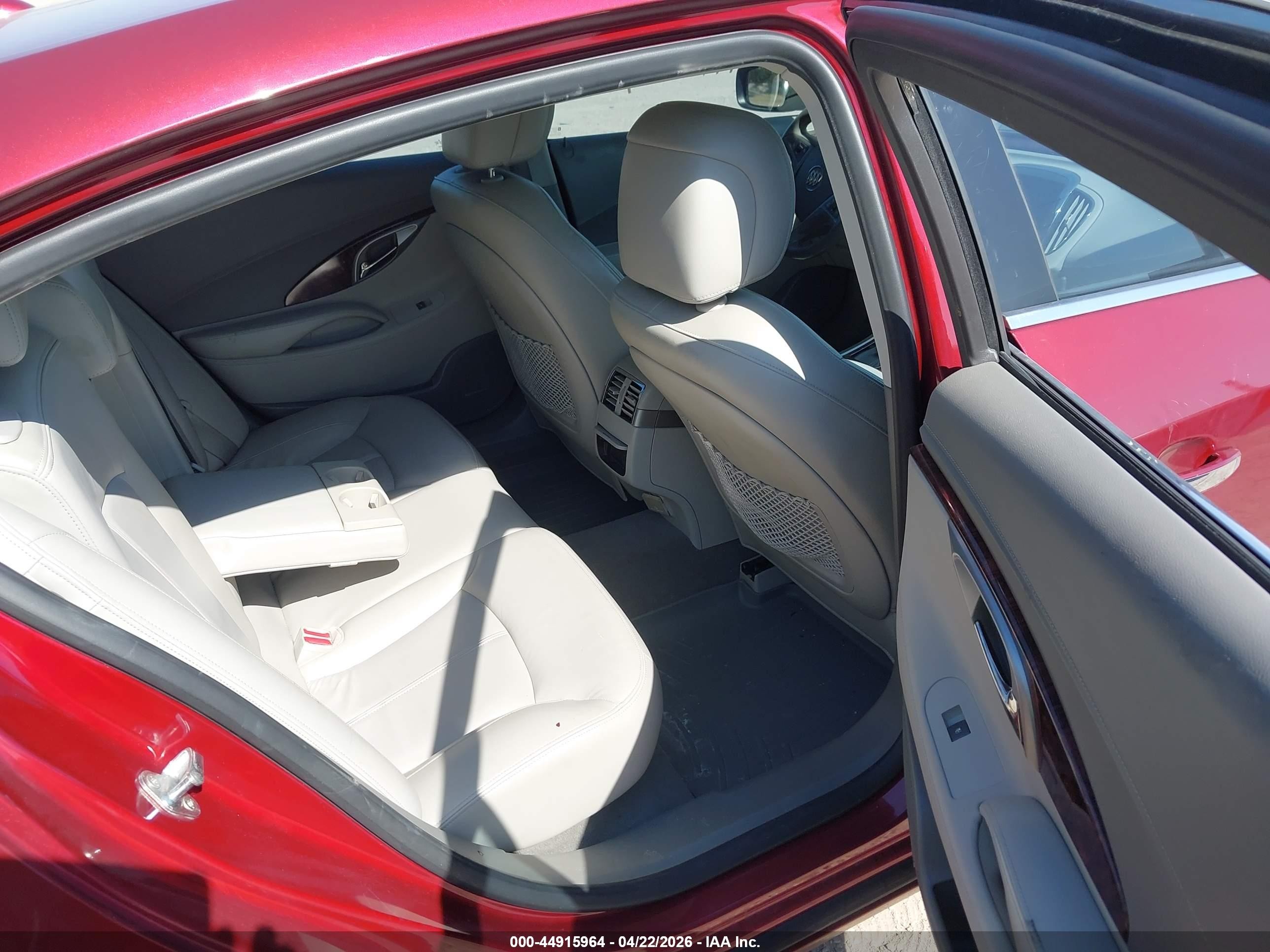 2011 Buick Lacrosse Cxl Red vin: 1G4GC5ED3BF228245