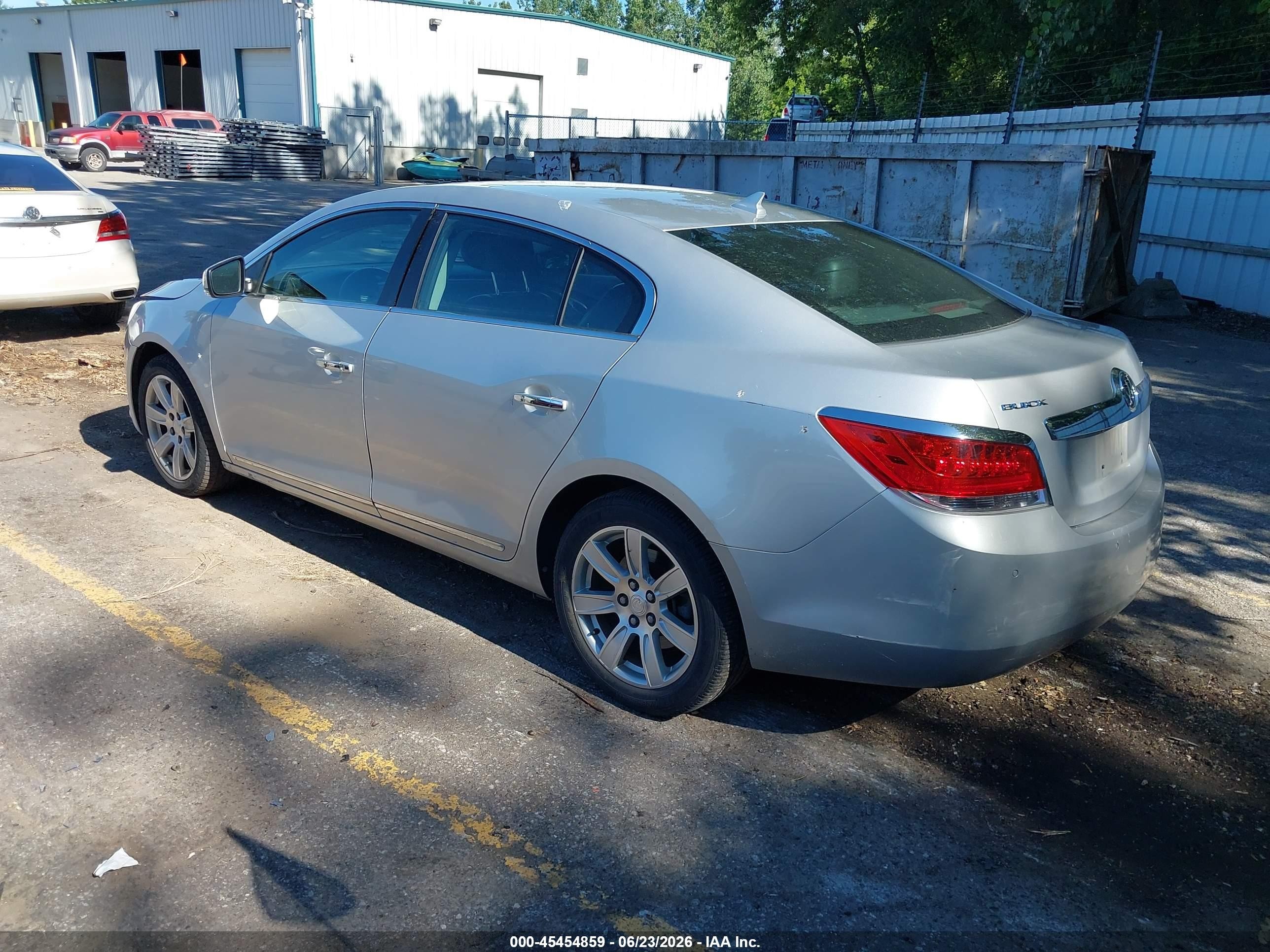 2011 Buick Lacrosse Cxl Silver vin: 1G4GC5ED4BF235320