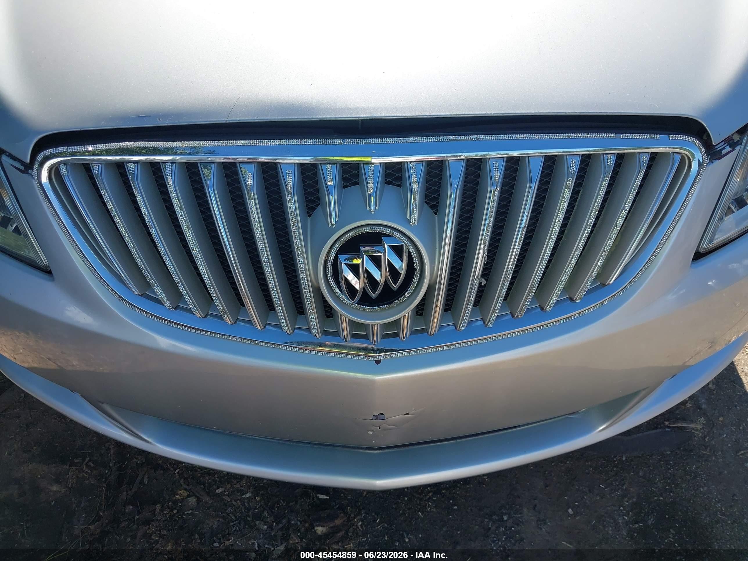 2011 Buick Lacrosse Cxl Silver vin: 1G4GC5ED4BF235320