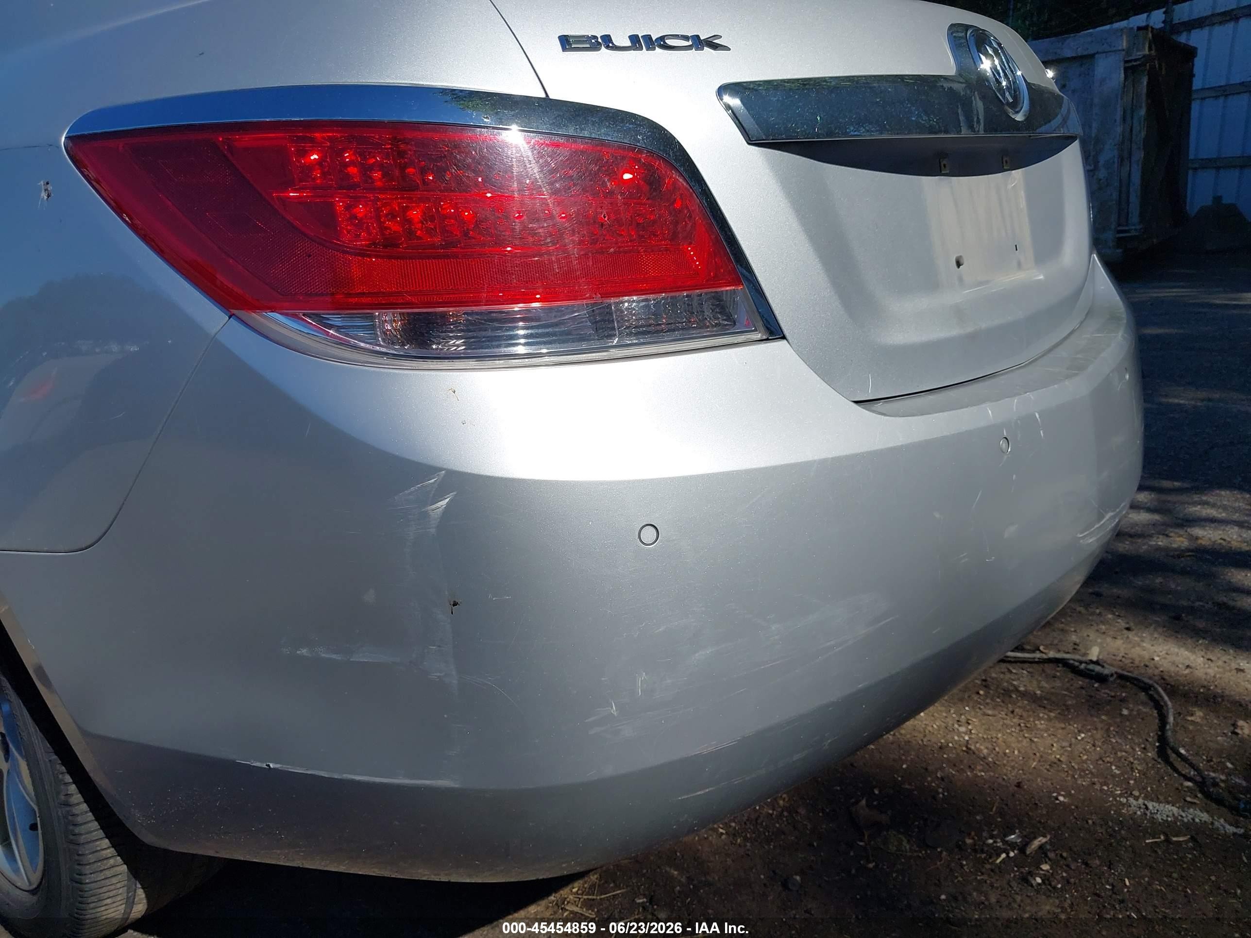 2011 Buick Lacrosse Cxl Silver vin: 1G4GC5ED4BF235320