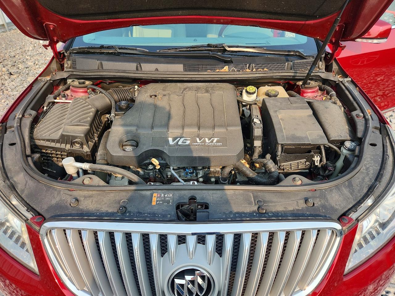 2011 Buick Lacrosse Cxl Red vin: 1G4GC5ED5BF317640