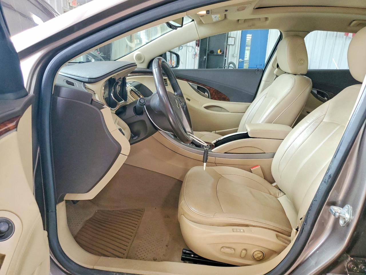 2011 Buick Lacrosse Cxl Silver vin: 1G4GC5ED5BF389972