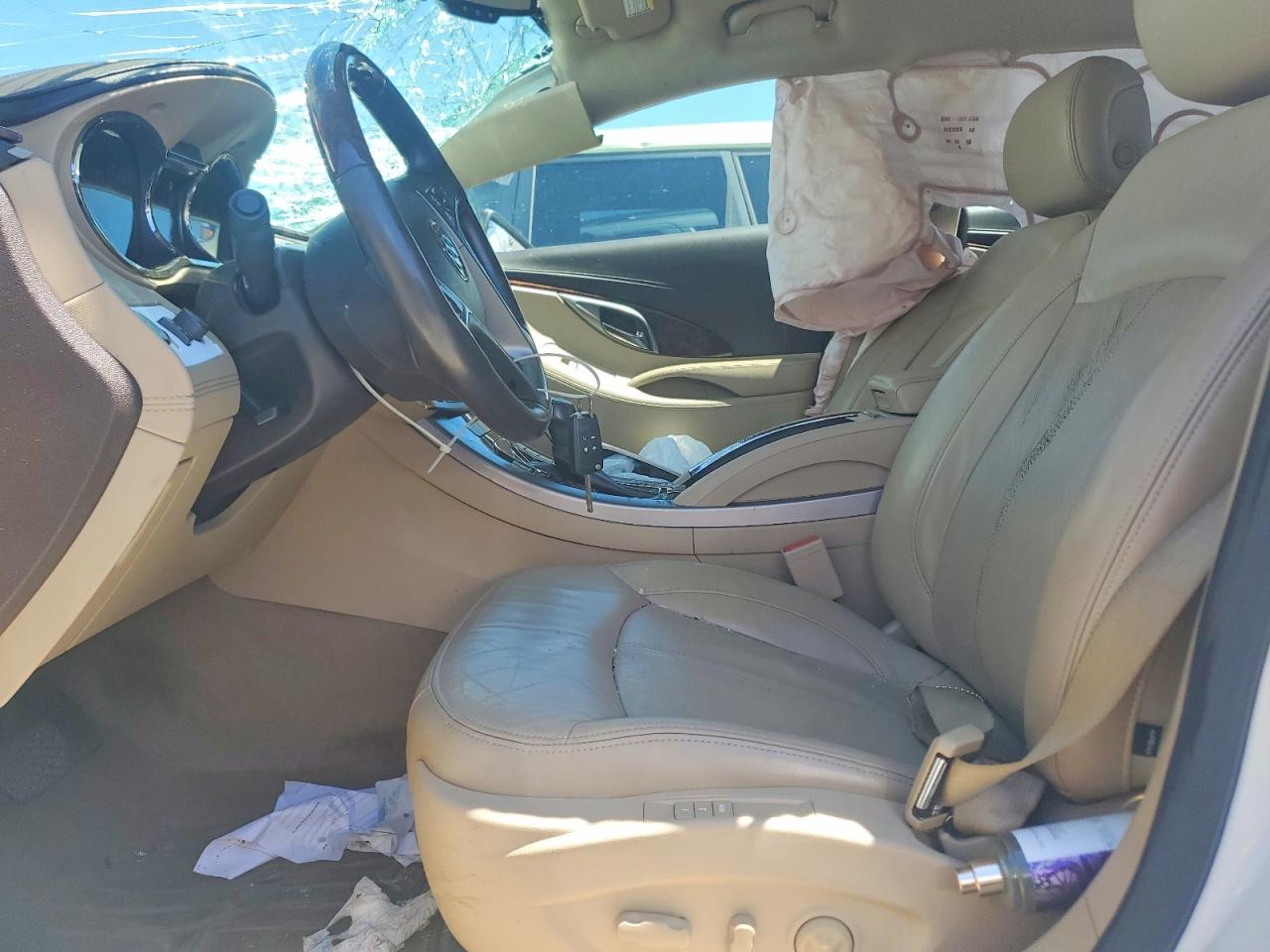 2011 Buick Lacrosse Cream vin: 1G4GC5ED6BF131721