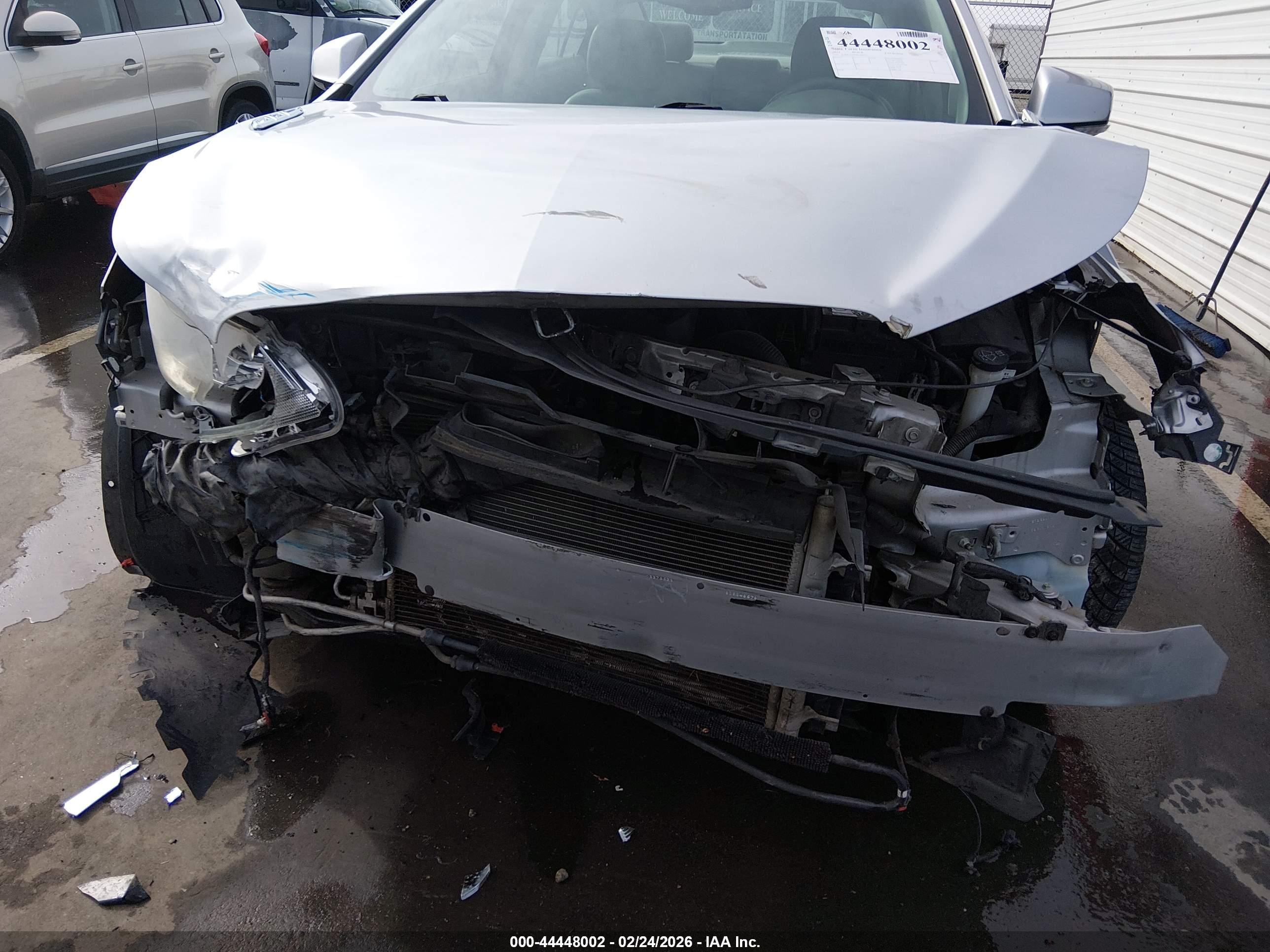 2011 Buick Lacrosse Cxl Серебряный vin: 1G4GC5ED7BF226417