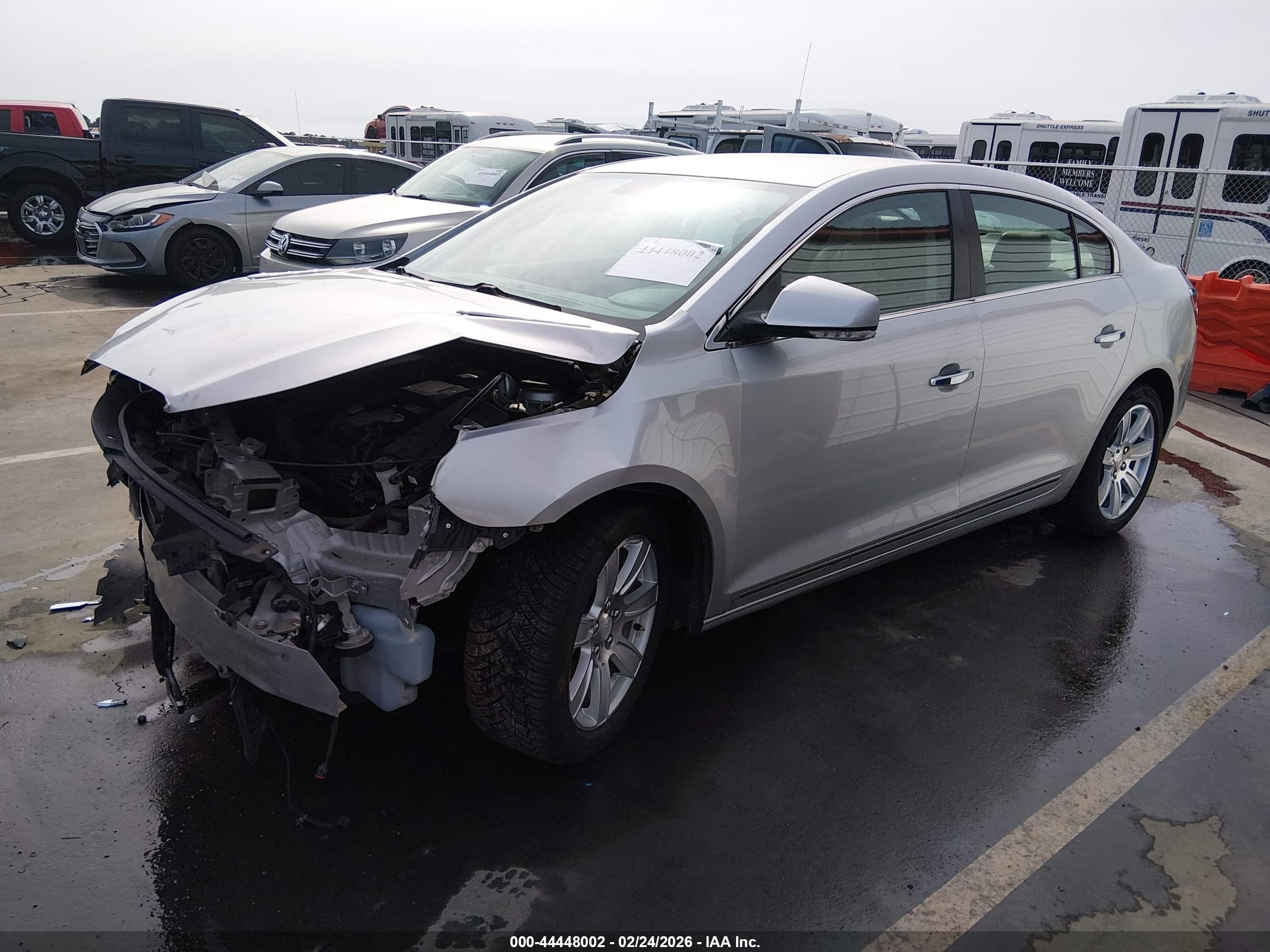 2011 Buick Lacrosse Cxl Серебряный vin: 1G4GC5ED7BF226417
