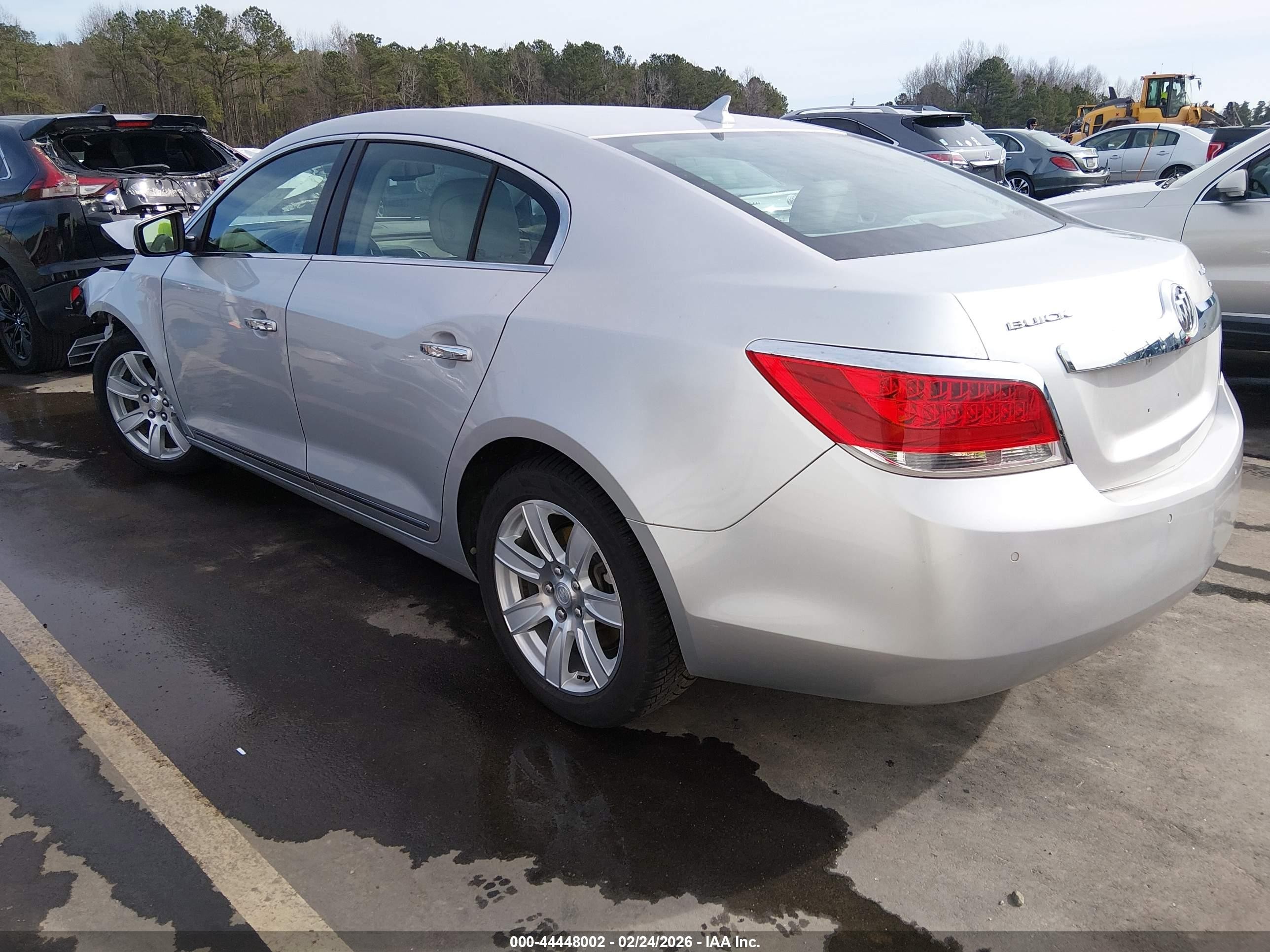 2011 Buick Lacrosse Cxl Серебряный vin: 1G4GC5ED7BF226417