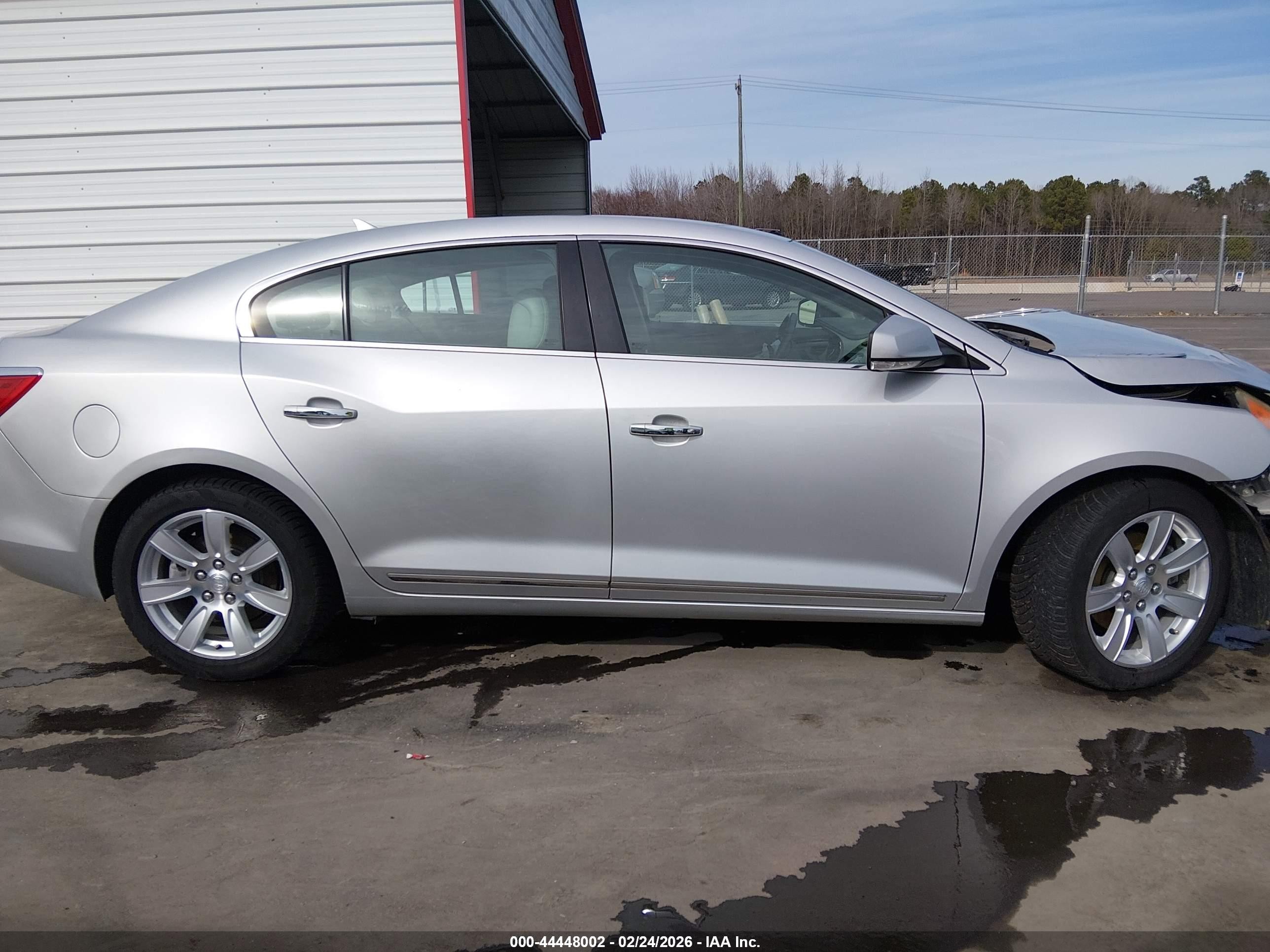 2011 Buick Lacrosse Cxl Серебряный vin: 1G4GC5ED7BF226417