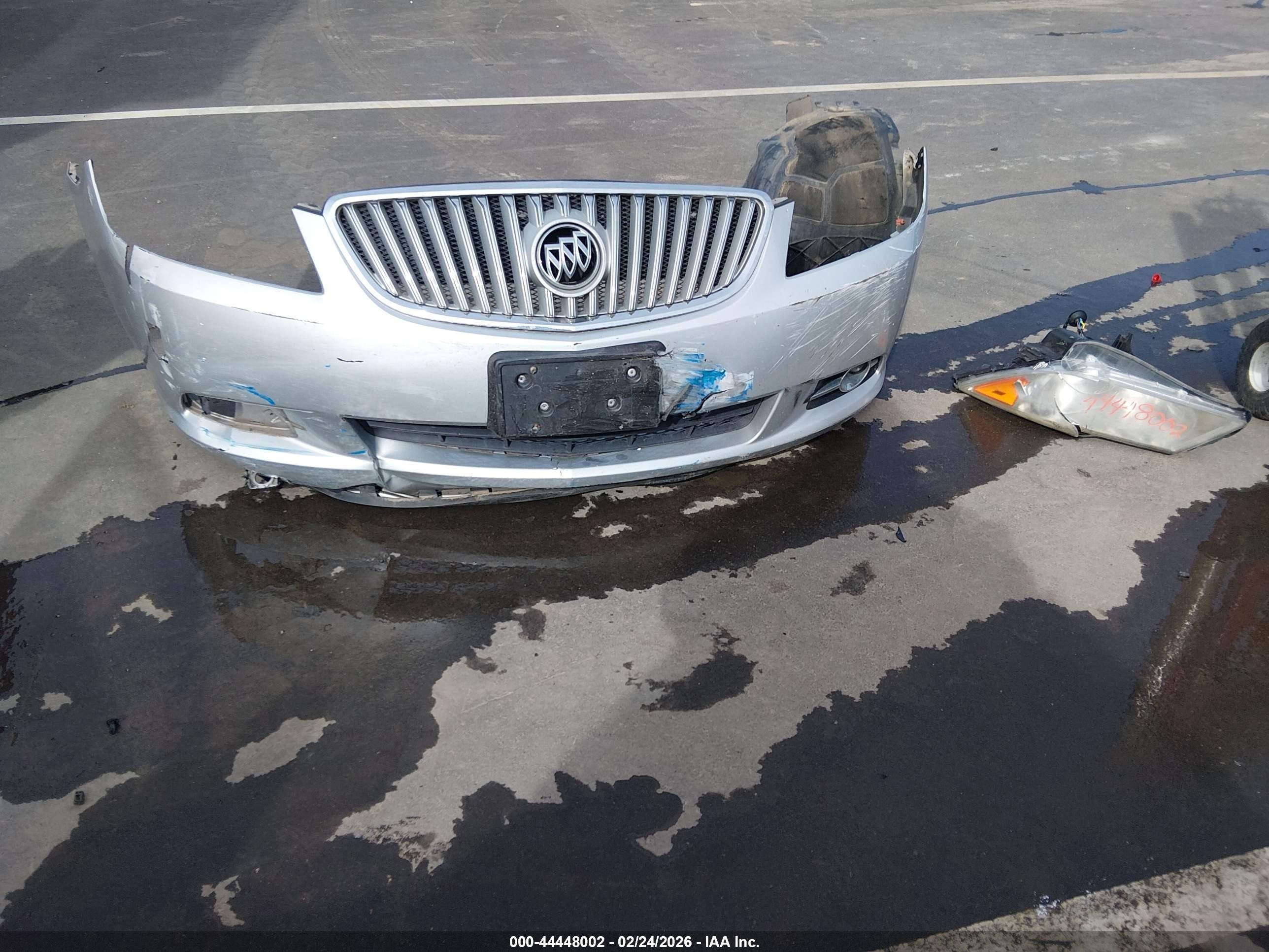 2011 Buick Lacrosse Cxl Серебряный vin: 1G4GC5ED7BF226417