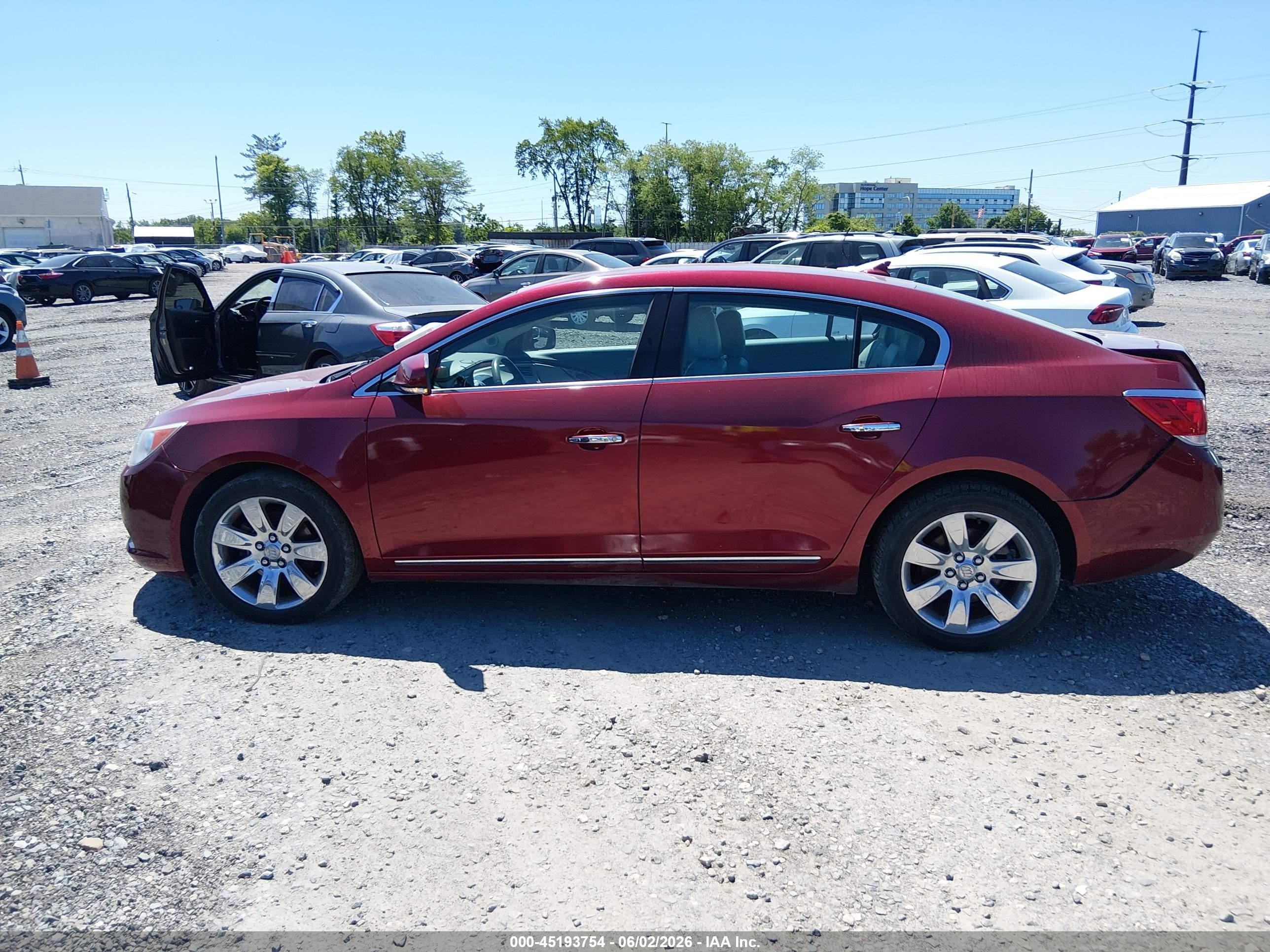 2011 Buick Lacrosse Cxl Red vin: 1G4GC5ED9BF196630