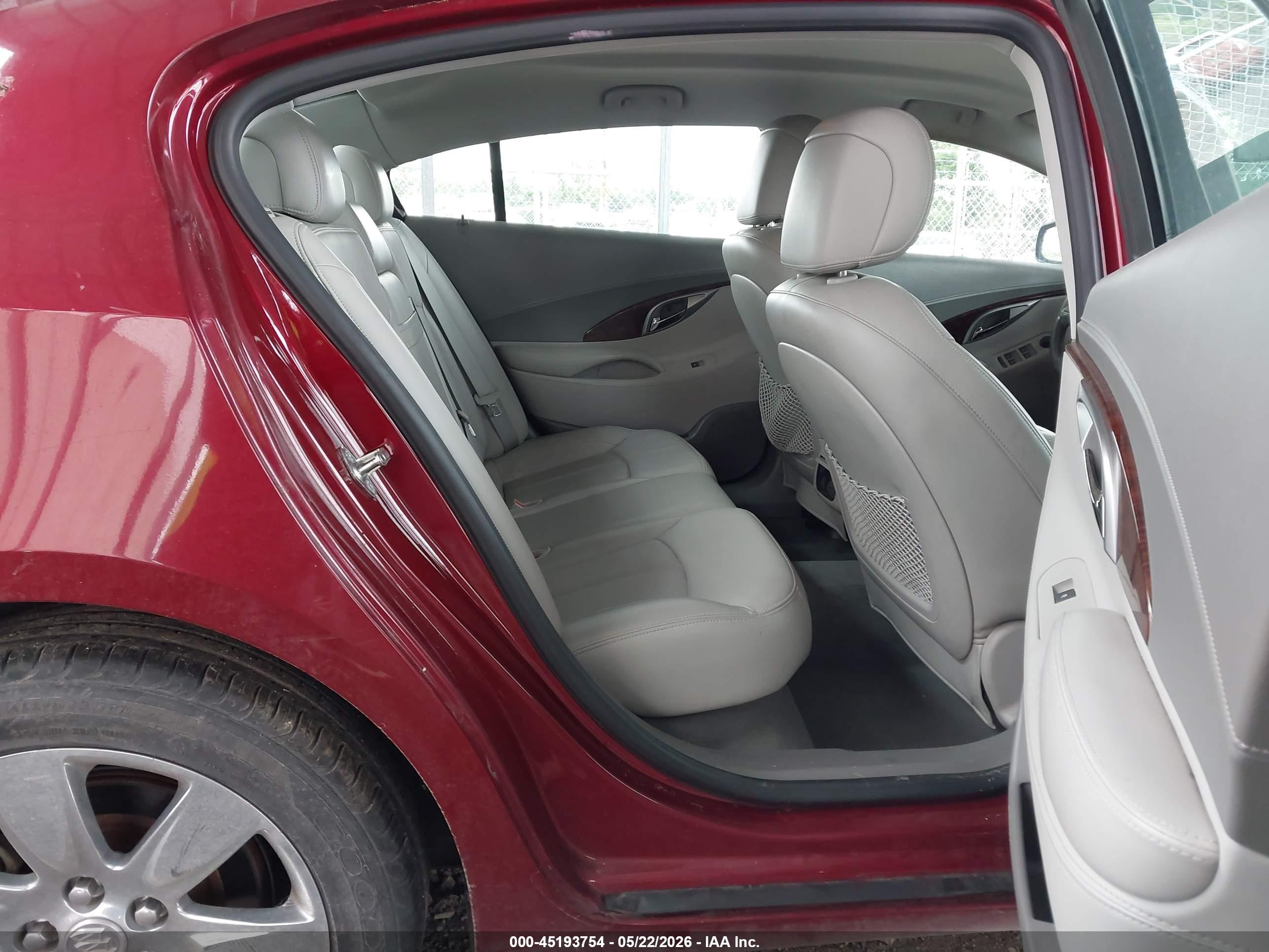 2011 Buick Lacrosse Cxl Red vin: 1G4GC5ED9BF196630
