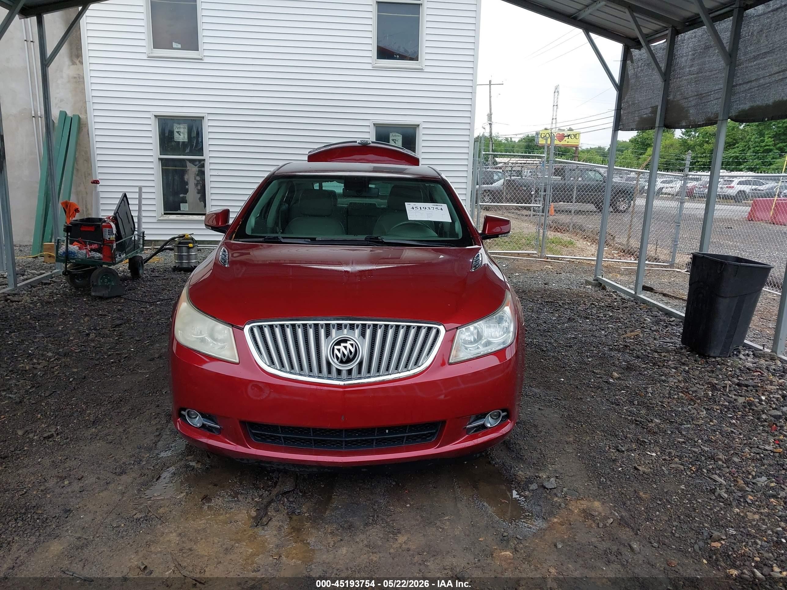 2011 Buick Lacrosse Cxl Red vin: 1G4GC5ED9BF196630