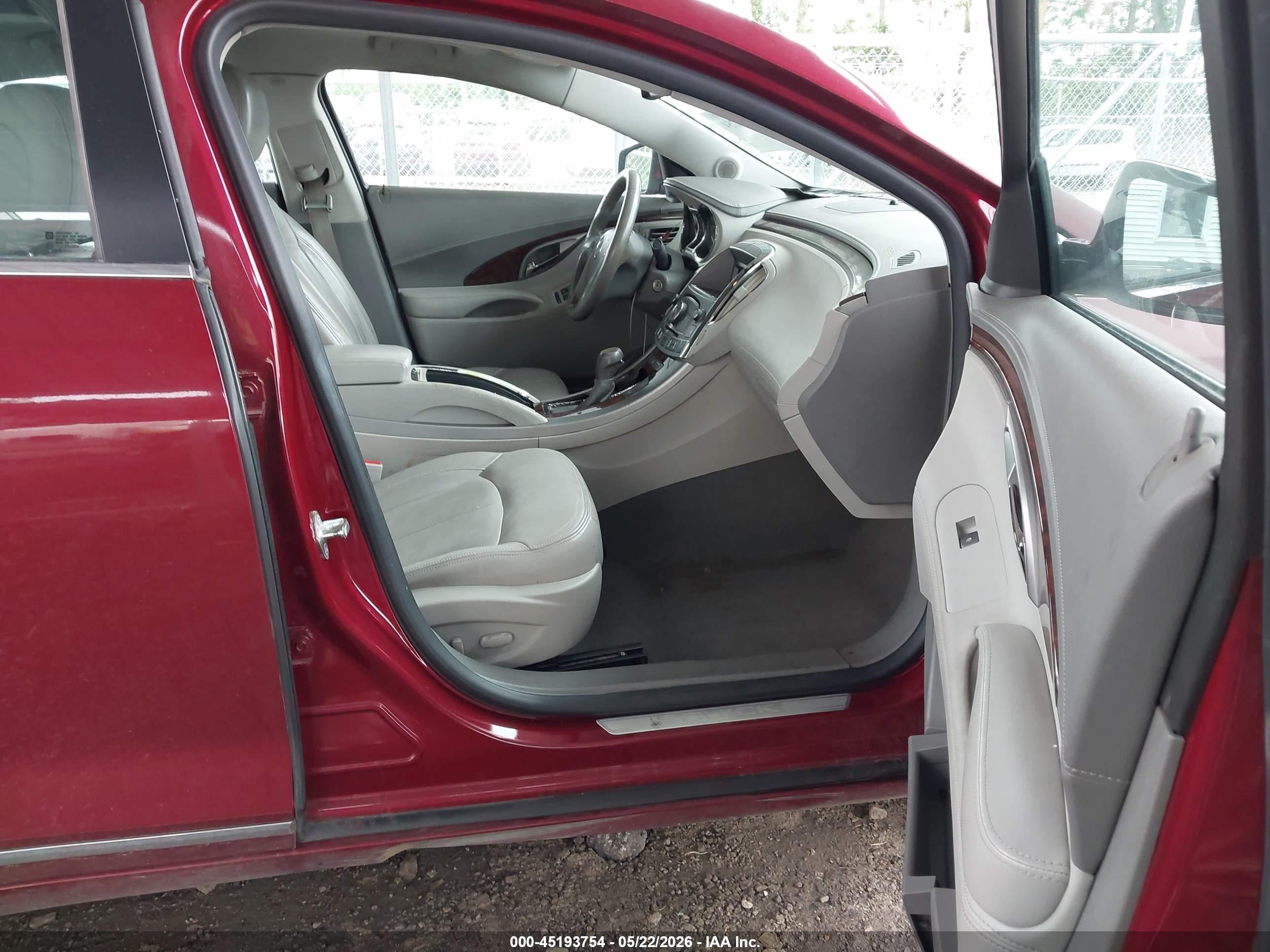 2011 Buick Lacrosse Cxl Red vin: 1G4GC5ED9BF196630