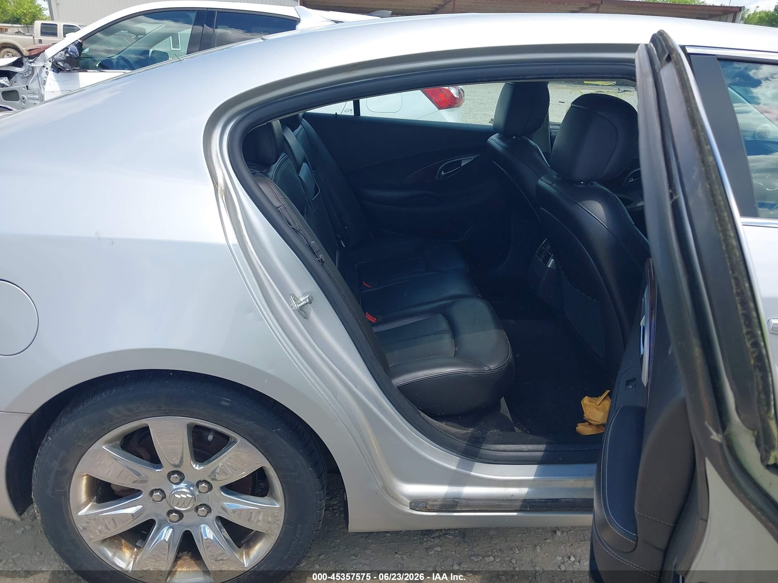 2011 Buick Lacrosse Cxl Серебряный vin: 1G4GC5ED9BF269933