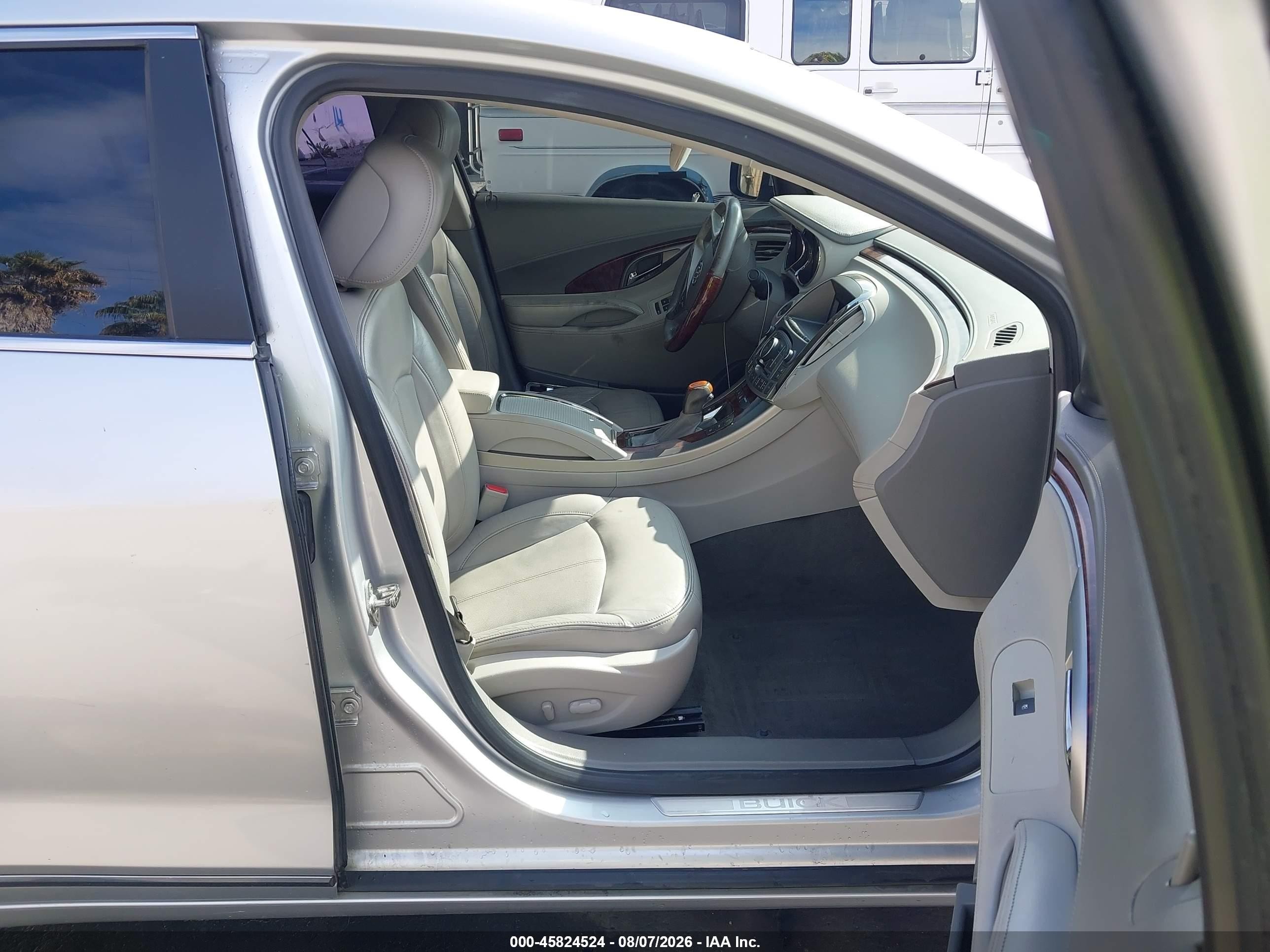 2010 Buick Lacrosse Cxl Silver vin: 1G4GC5EG0AF101414