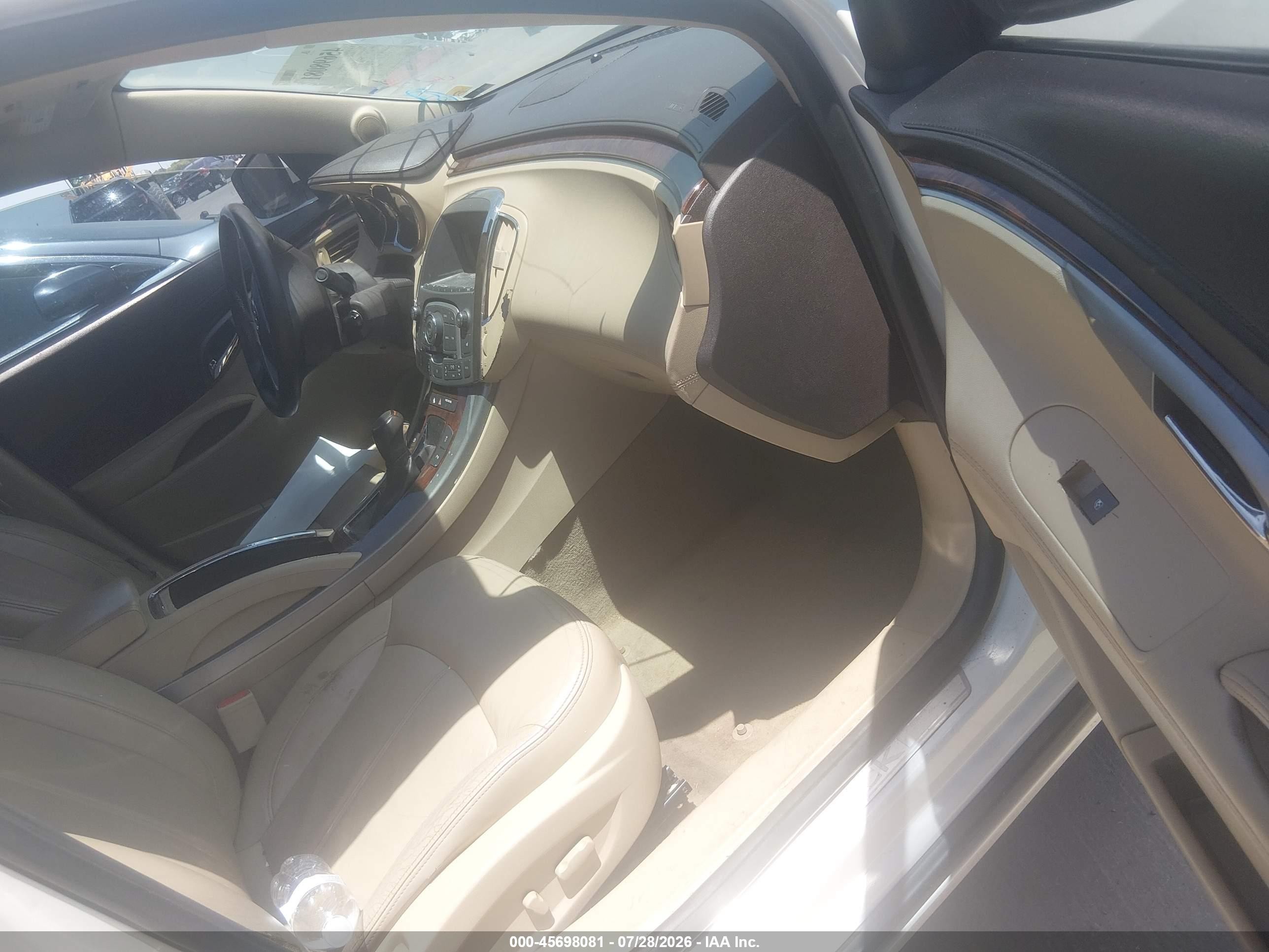 2010 Buick Lacrosse Cxl Cream vin: 1G4GC5EG0AF207085