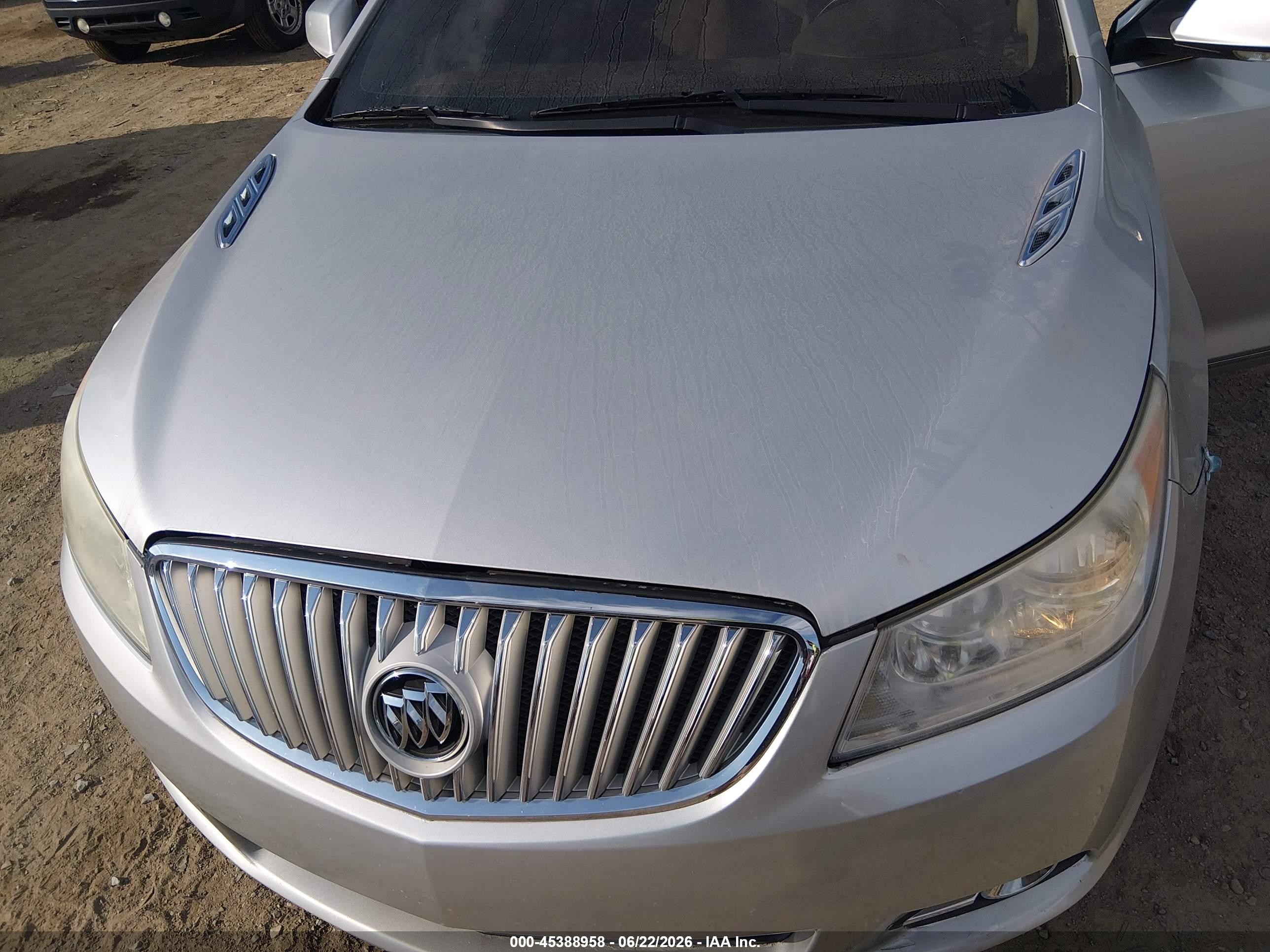 2010 Buick Lacrosse Cxl Silver vin: 1G4GC5EG1AF174307