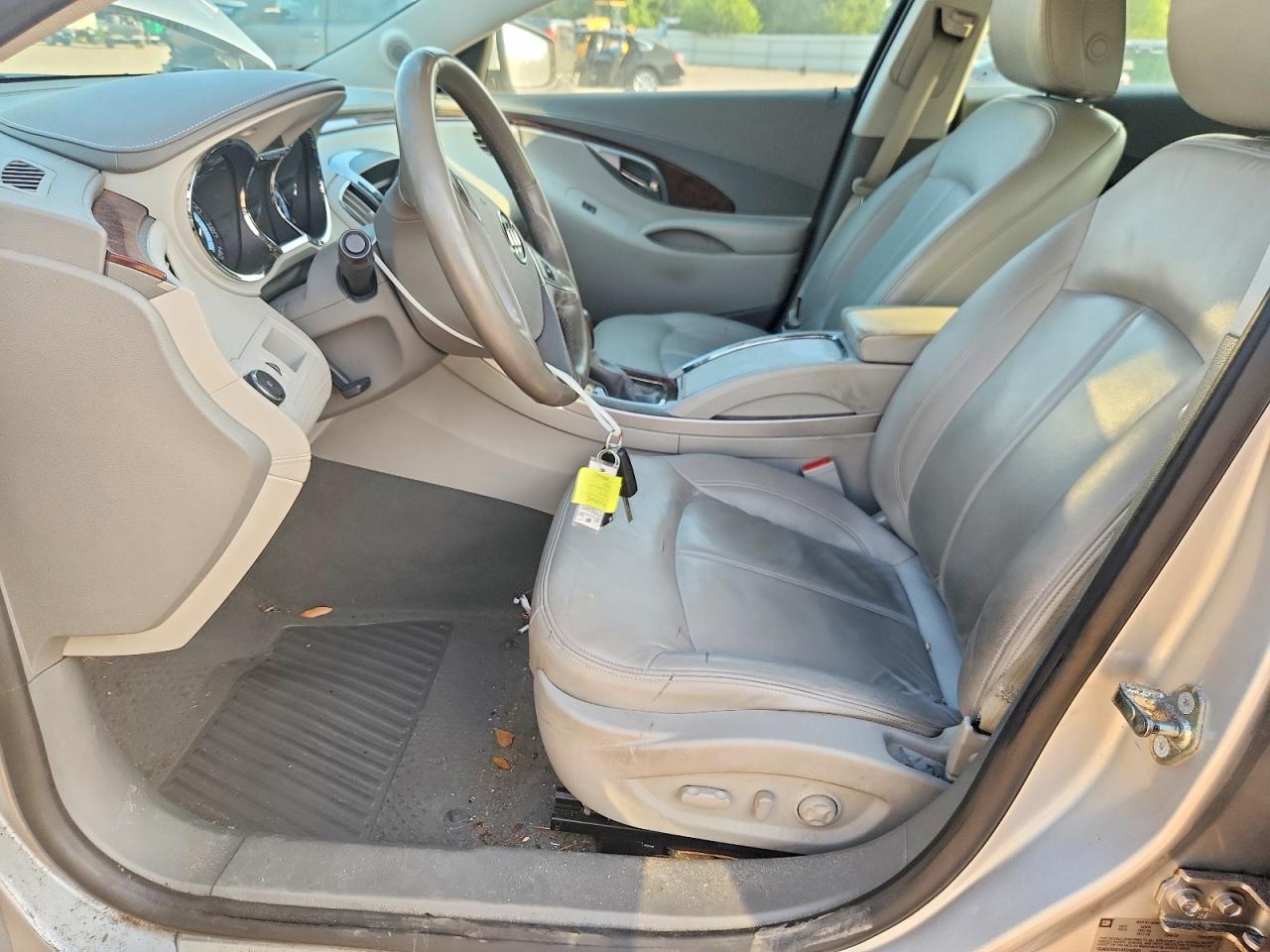2010 Buick Lacrosse Cxl Silver vin: 1G4GC5EG1AF248809