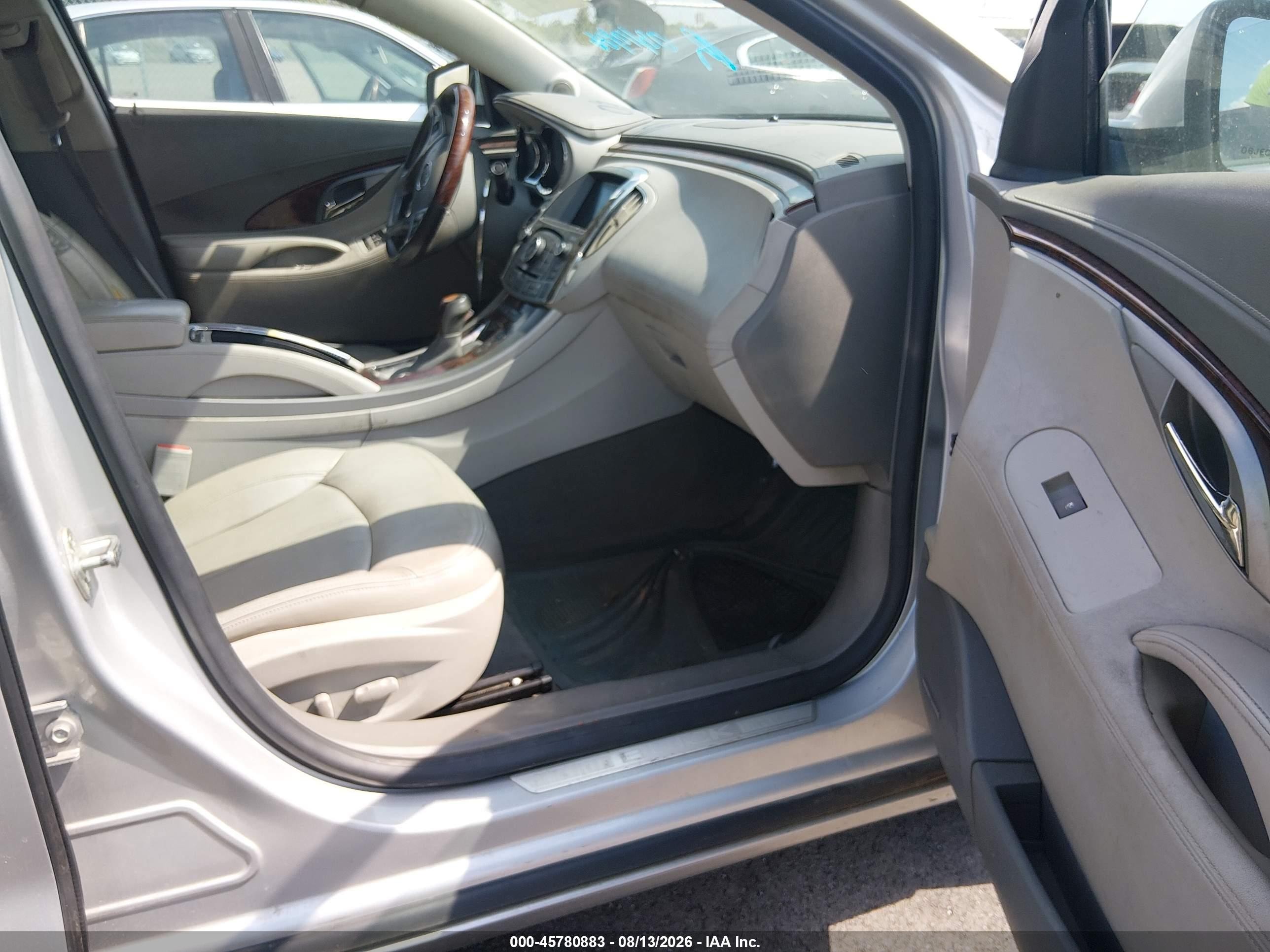 2010 Buick Lacrosse Cxl Silver vin: 1G4GC5EG3AF230070