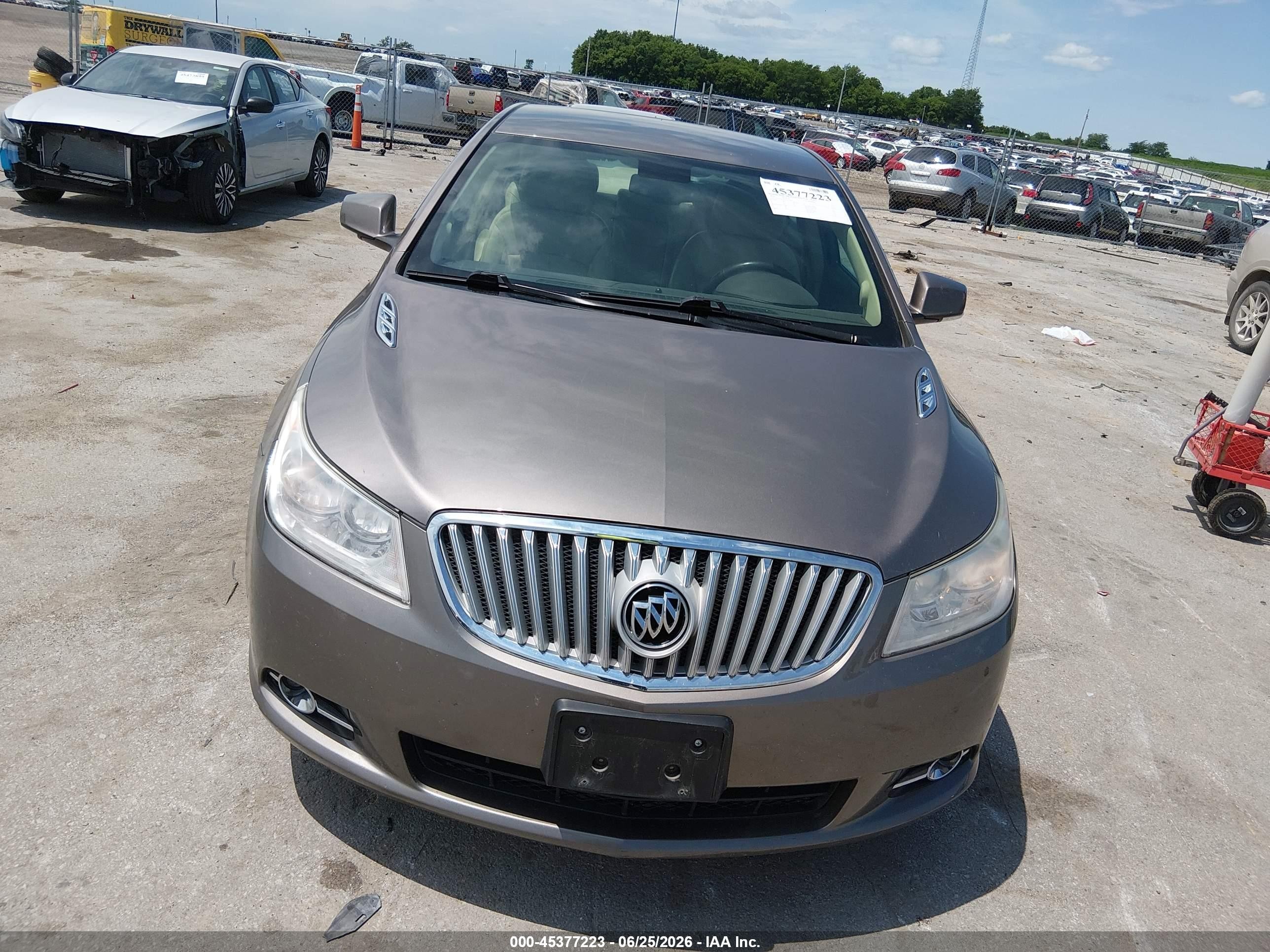 2010 Buick Lacrosse Cxl Коричневый vin: 1G4GC5EG3AF281925