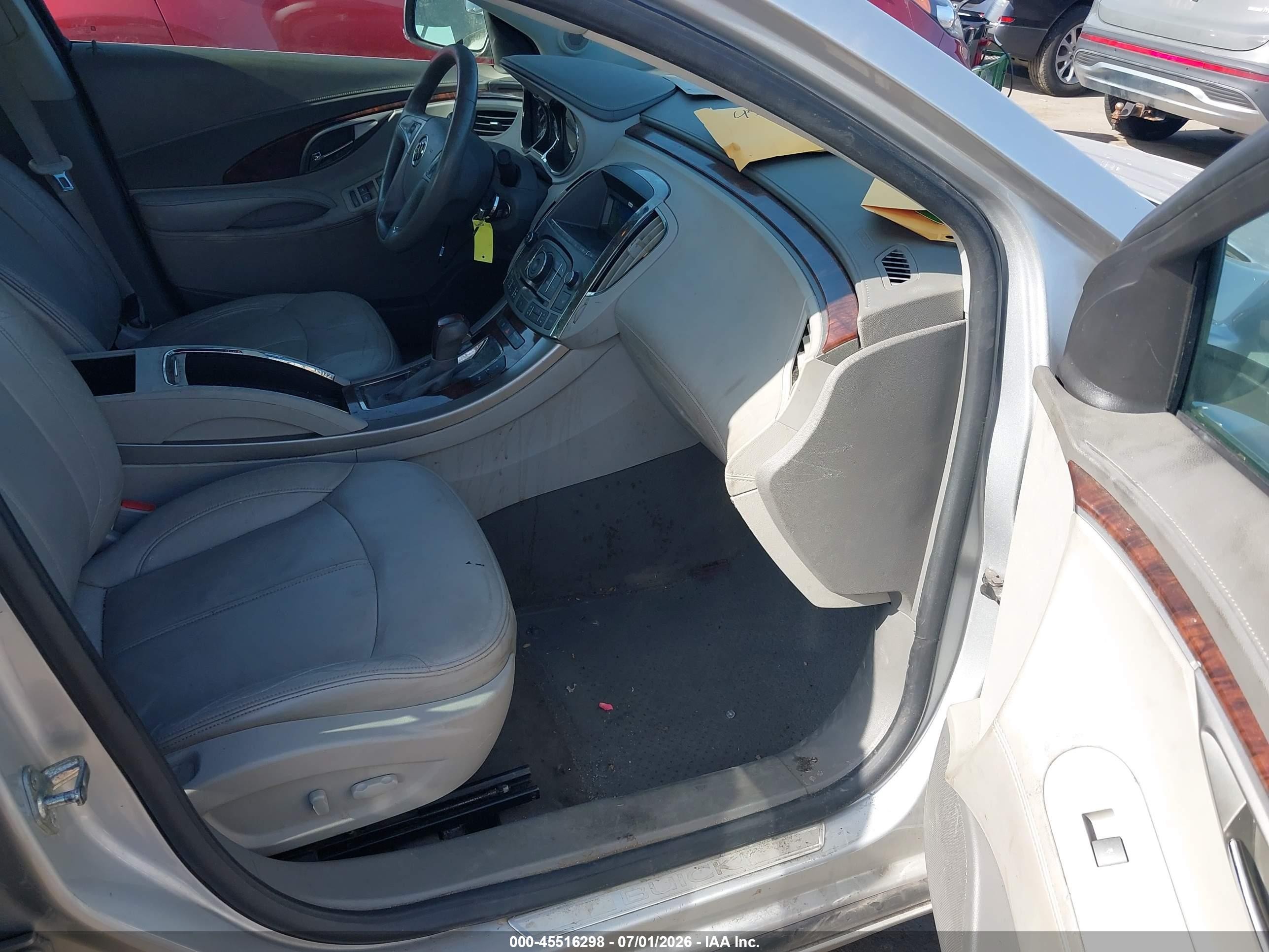 2010 Buick Lacrosse Cxl Silver vin: 1G4GC5EG4AF311398