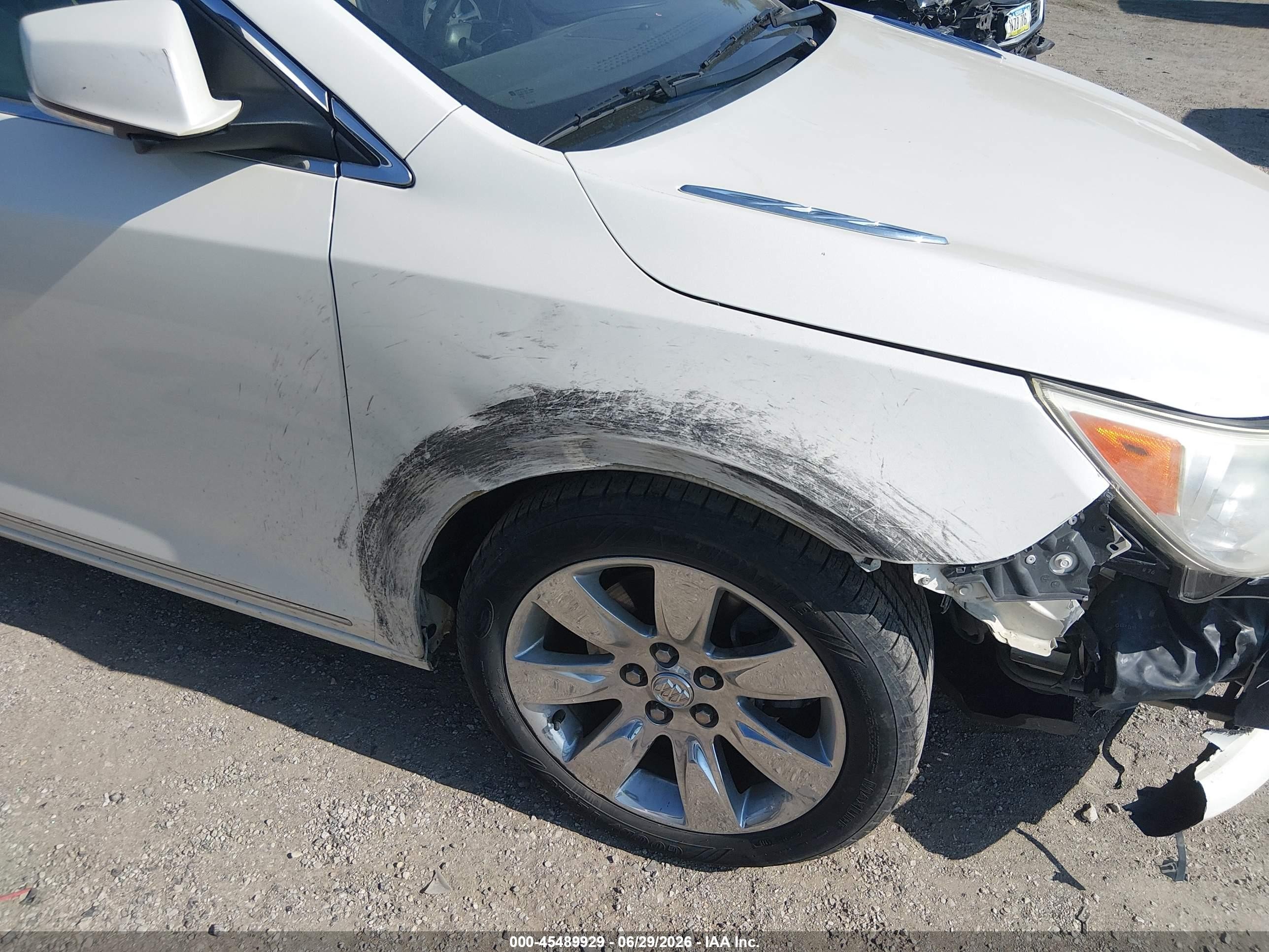 2010 Buick Lacrosse Cxl White vin: 1G4GC5EG5AF145652
