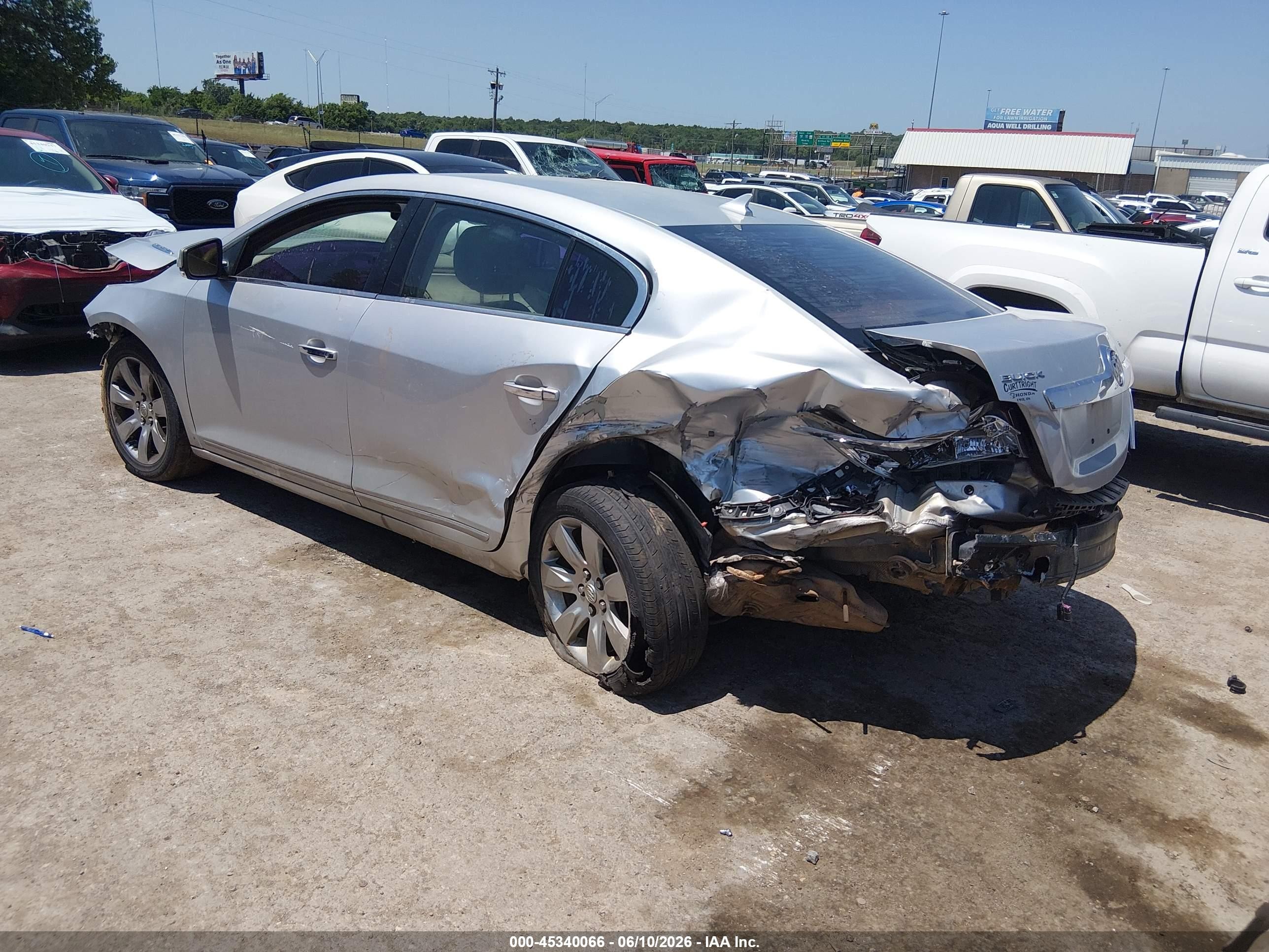 2010 Buick Lacrosse Cxl Silver vin: 1G4GC5EG5AF202061