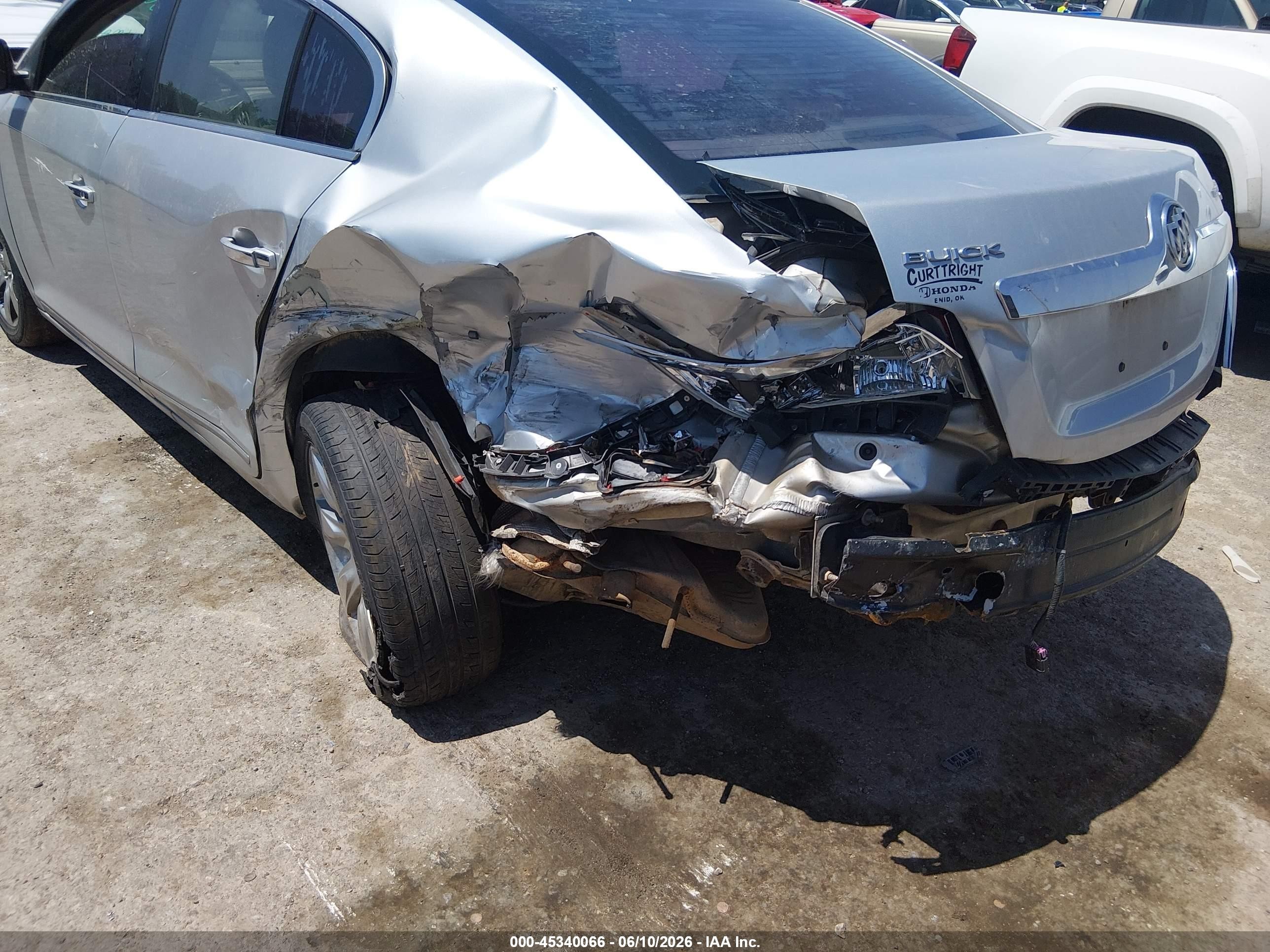 2010 Buick Lacrosse Cxl Silver vin: 1G4GC5EG5AF202061