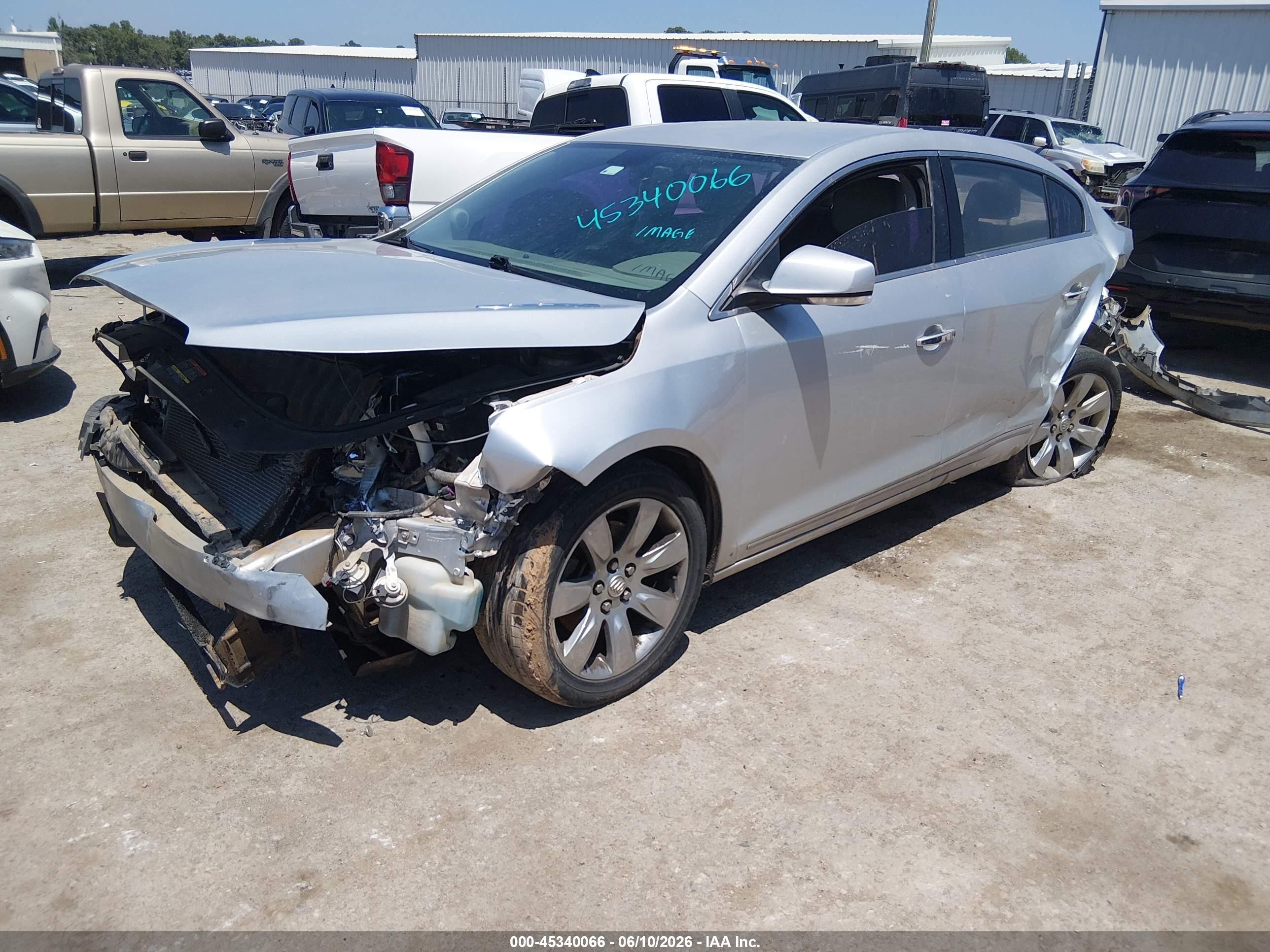 2010 Buick Lacrosse Cxl Silver vin: 1G4GC5EG5AF202061