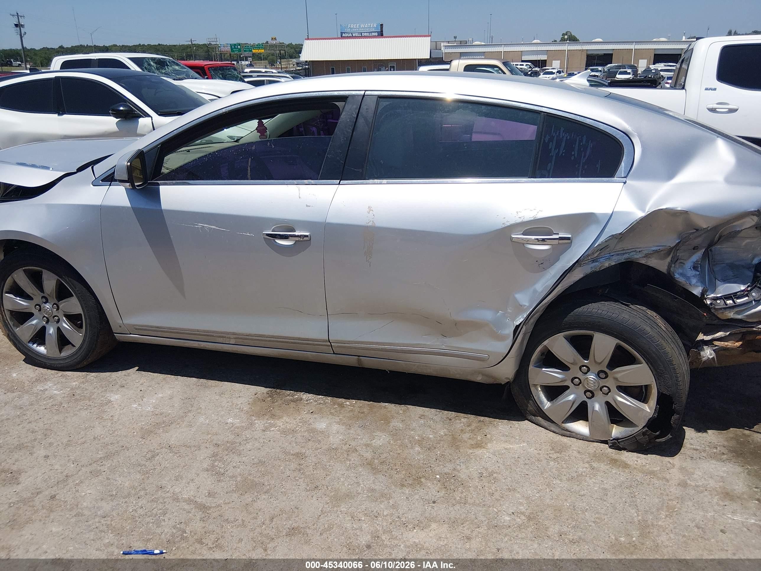 2010 Buick Lacrosse Cxl Silver vin: 1G4GC5EG5AF202061