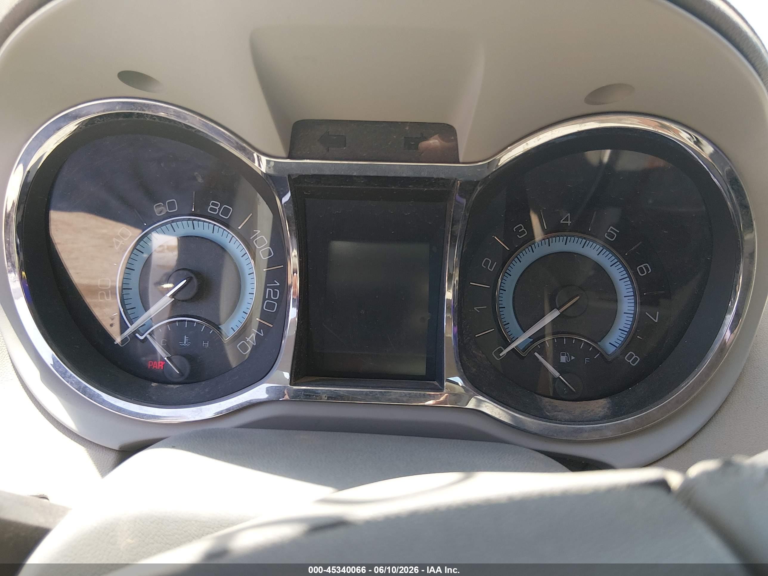 2010 Buick Lacrosse Cxl Silver vin: 1G4GC5EG5AF202061